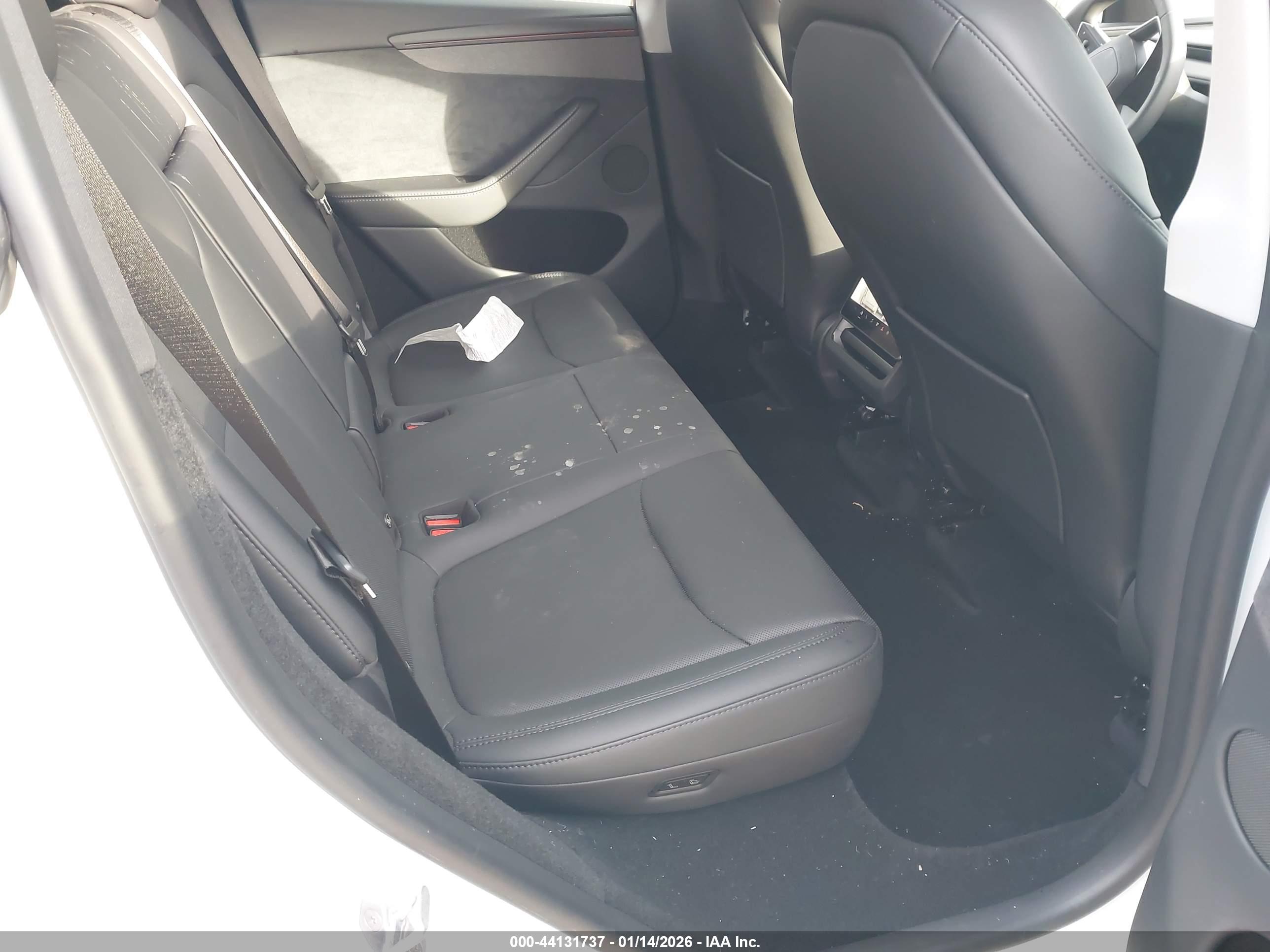 TESLA MODEL image 8