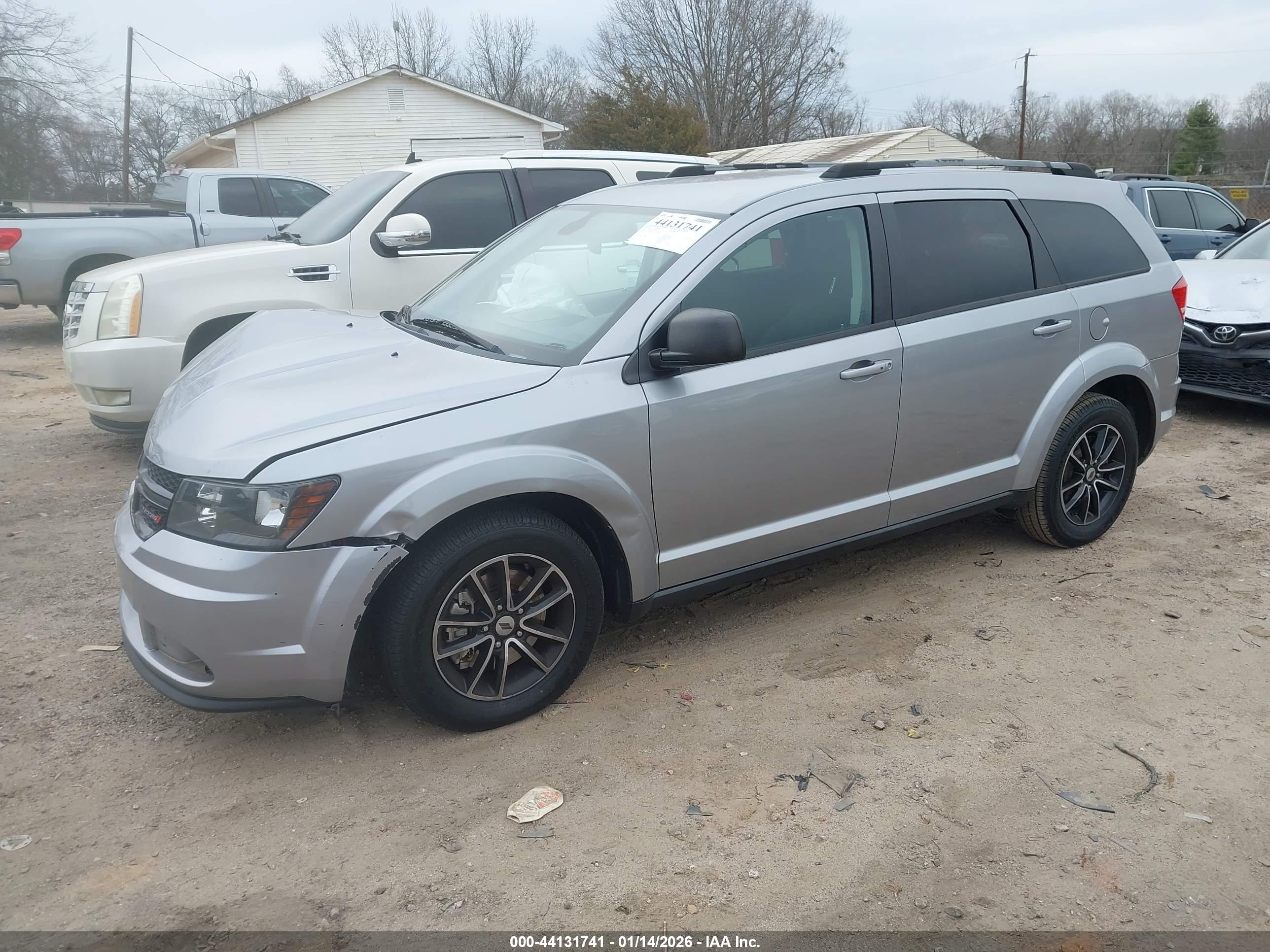 DODGE JOURNEY image 2