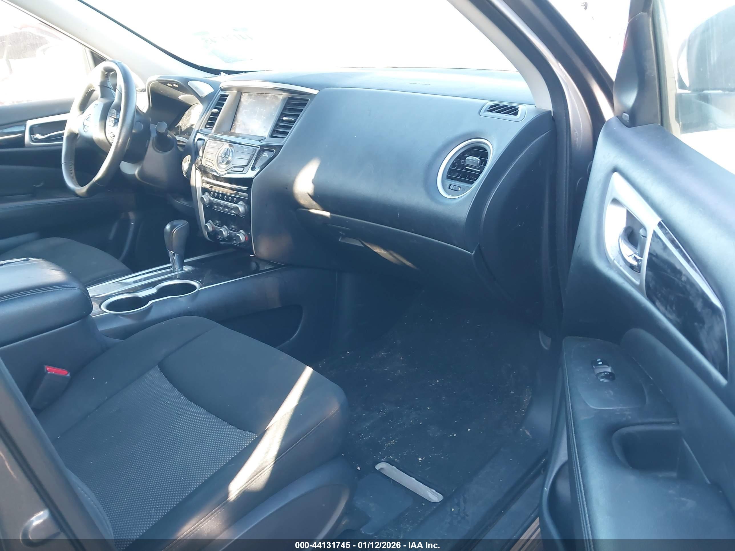 NISSAN PATHFINDER image 5
