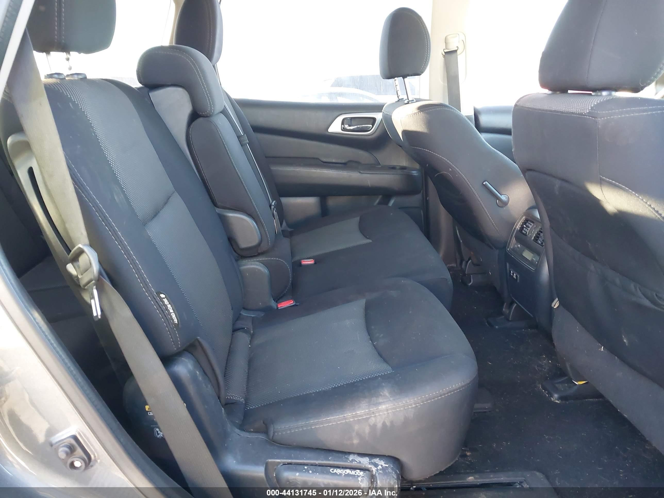 NISSAN PATHFINDER image 8