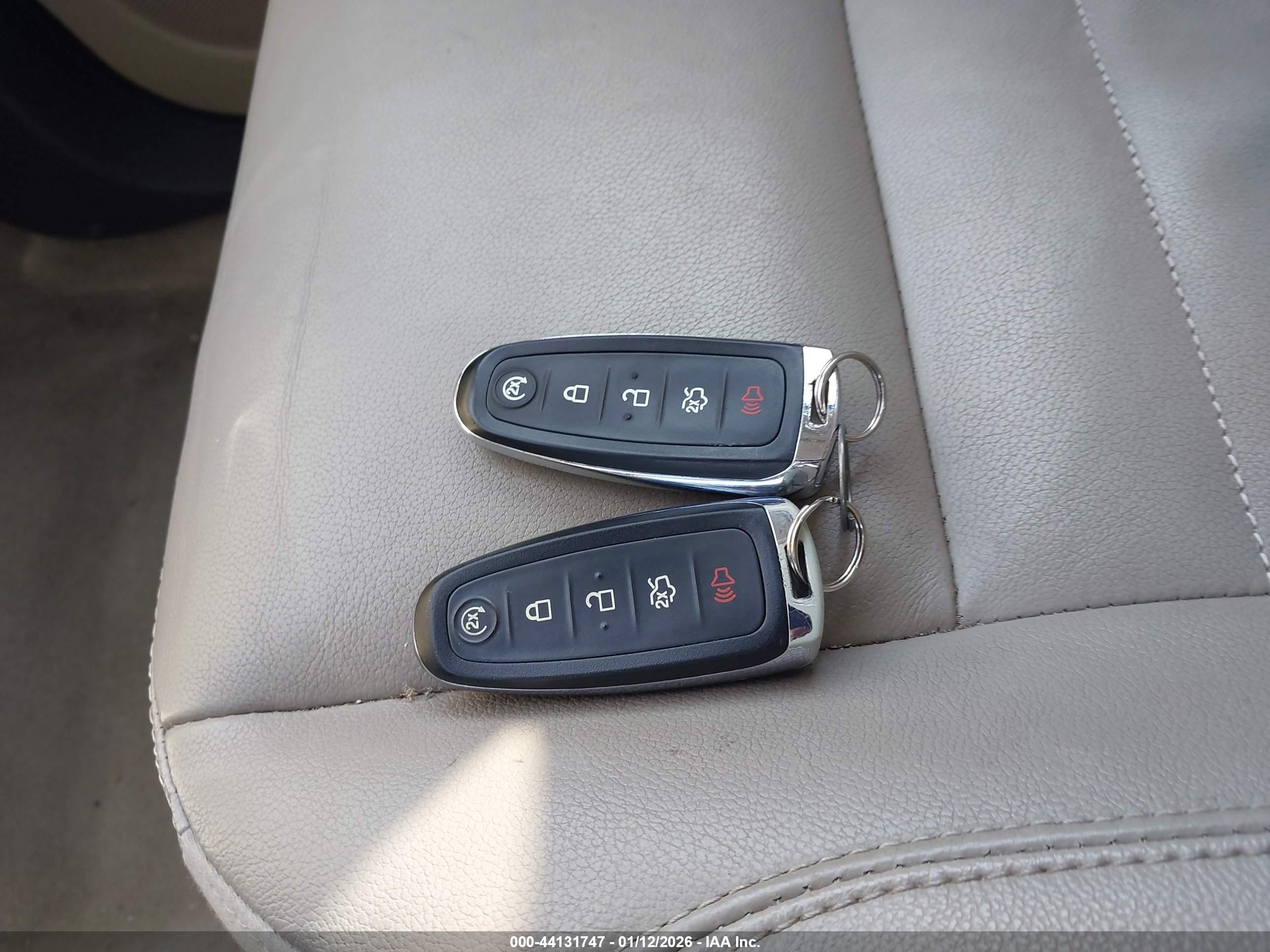 FORD ESCAPE image 11
