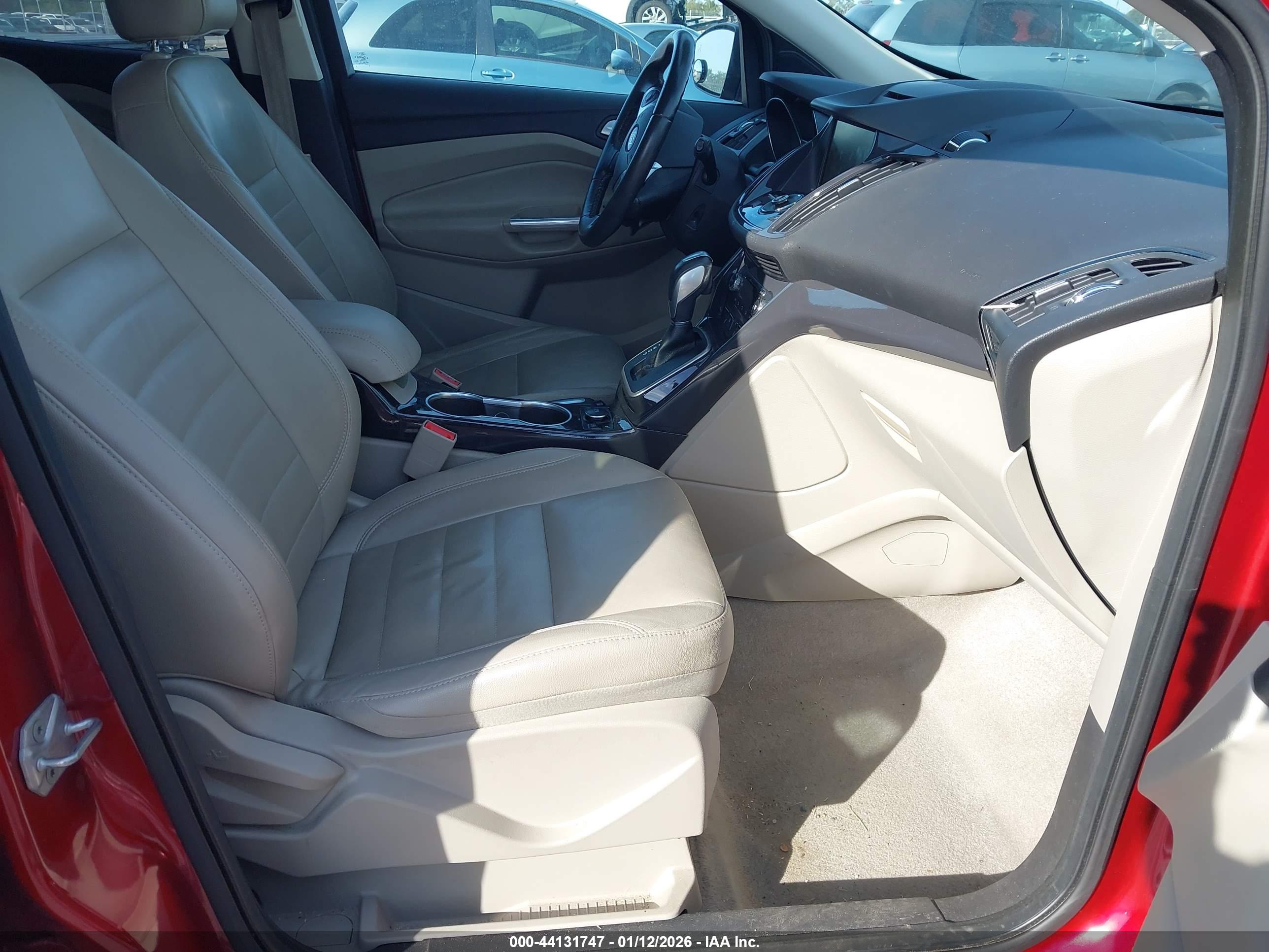 FORD ESCAPE image 5