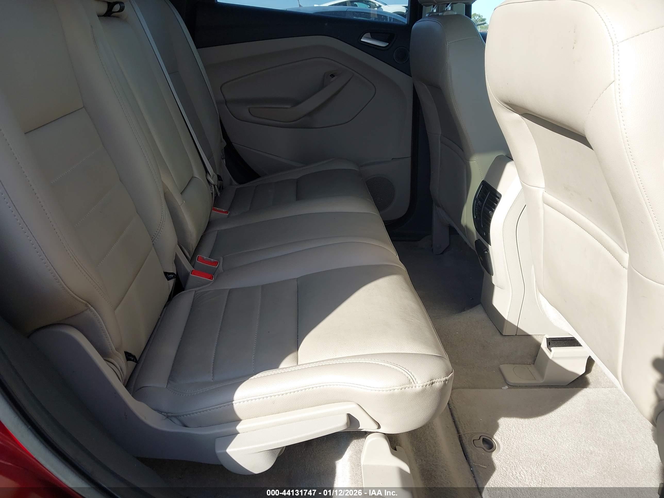 FORD ESCAPE image 8