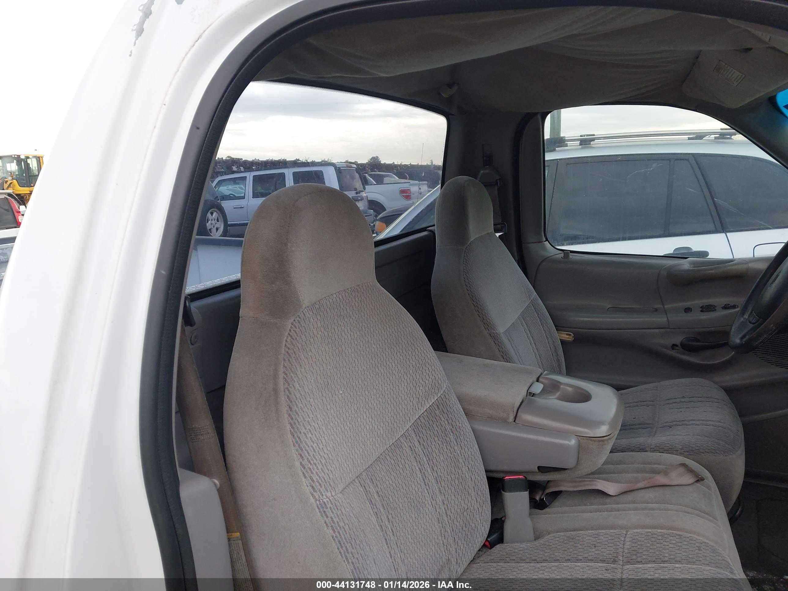 FORD F-150 image 8