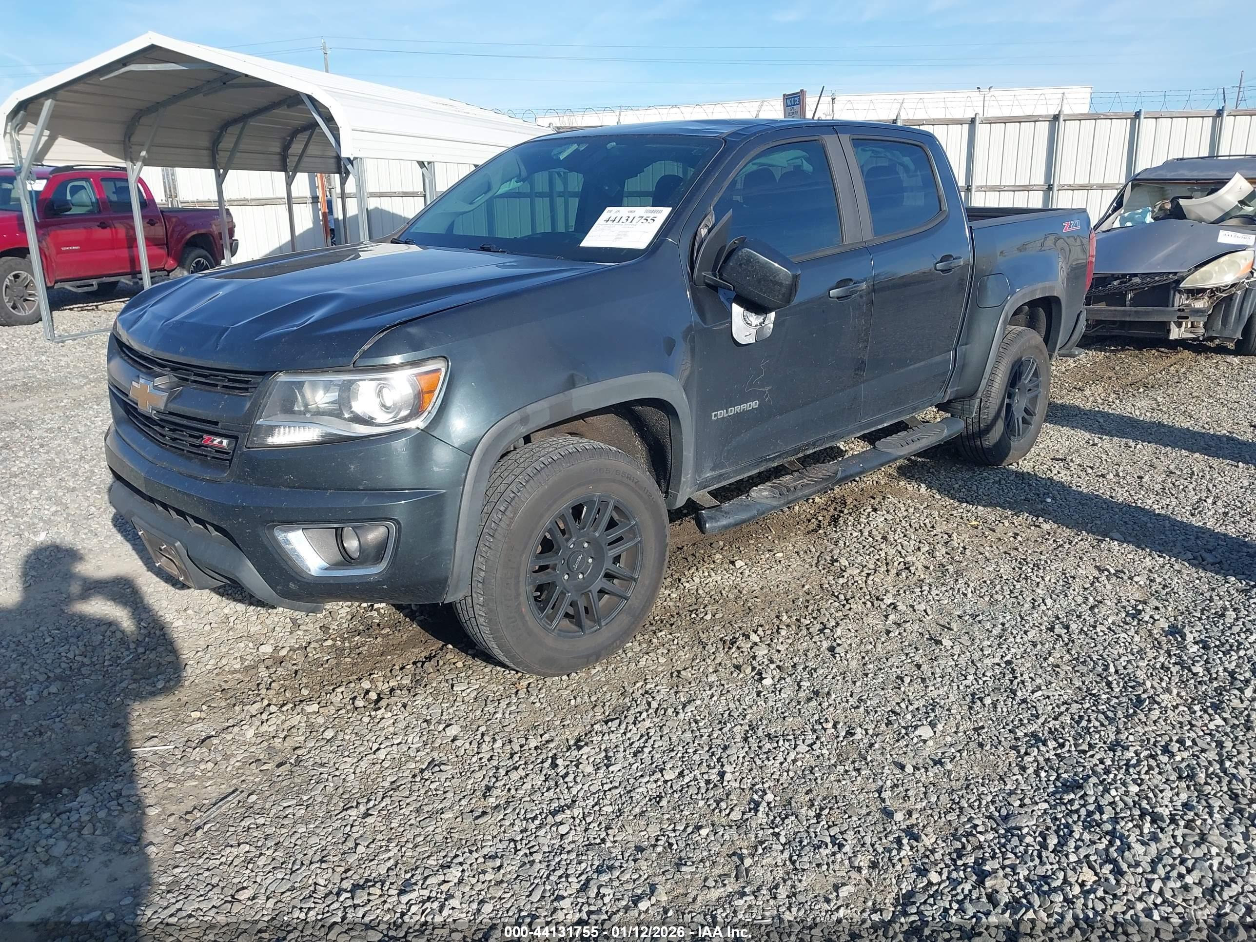 CHEVROLET COLORADO image 2