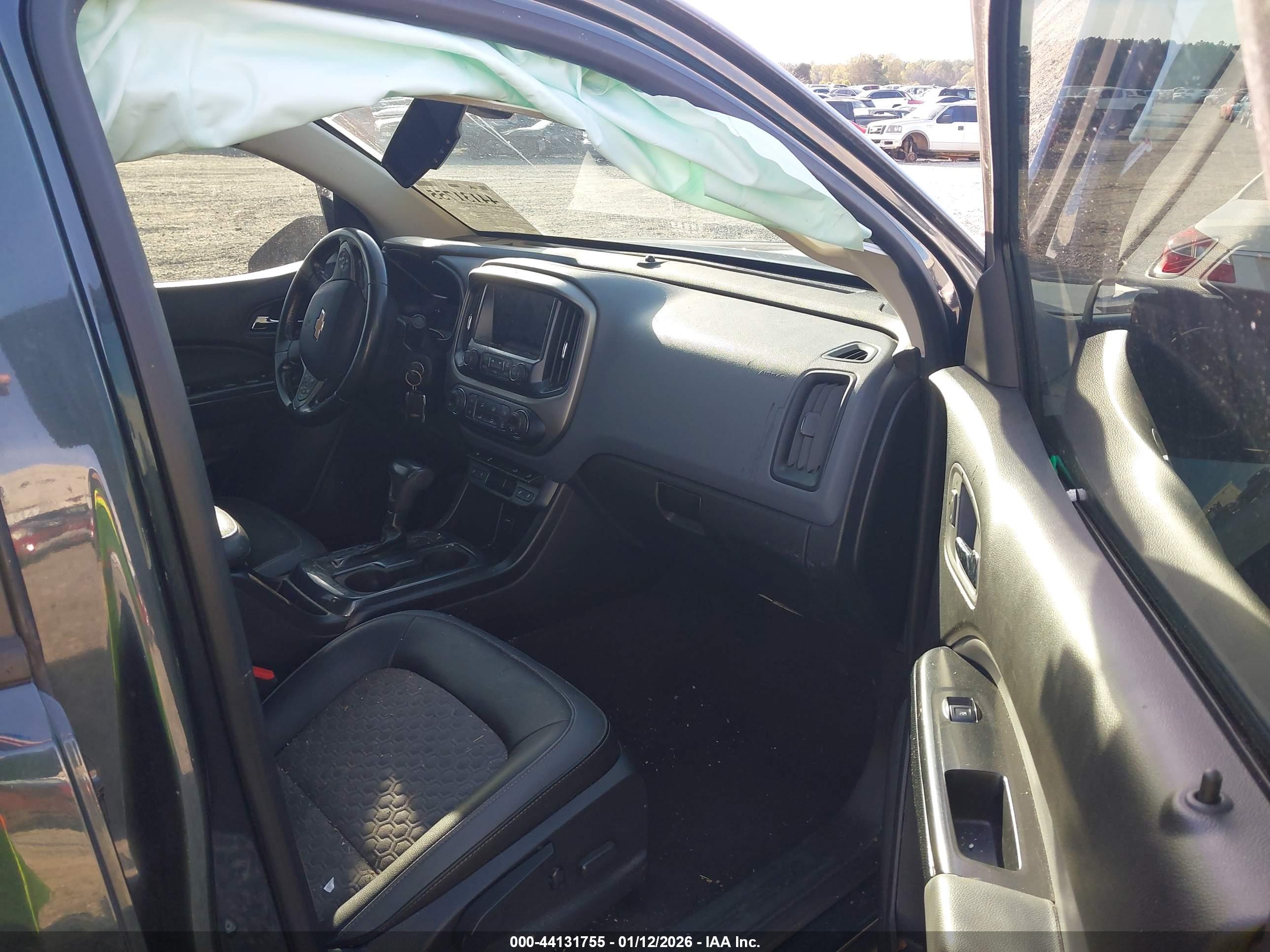 CHEVROLET COLORADO image 5