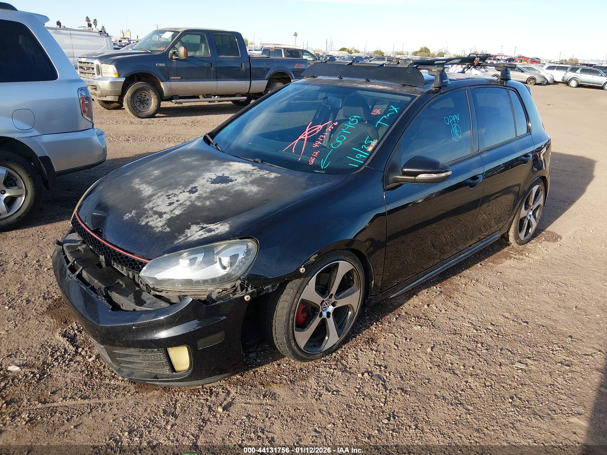VOLKSWAGEN GTI image 2