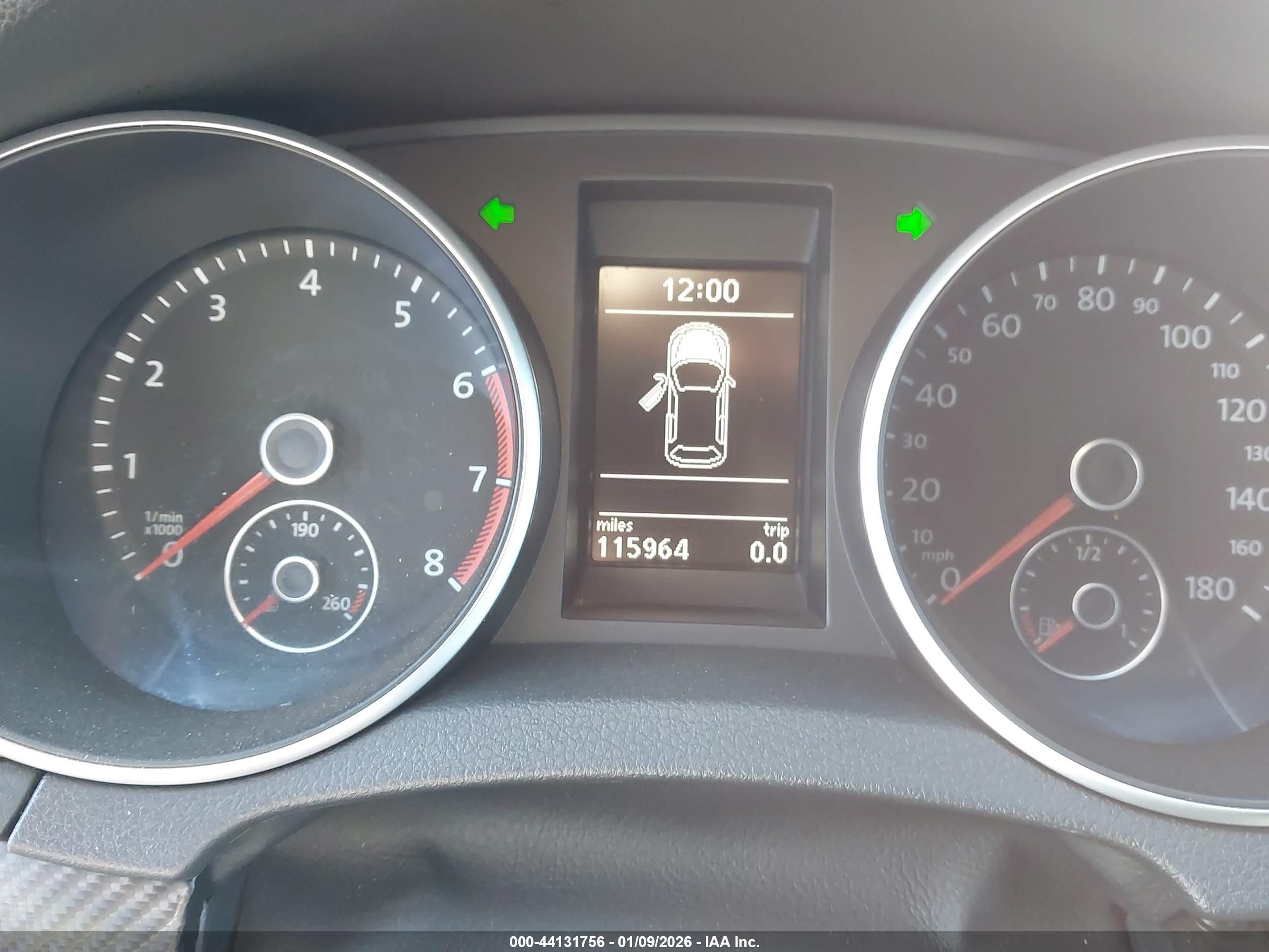 VOLKSWAGEN GTI image 7