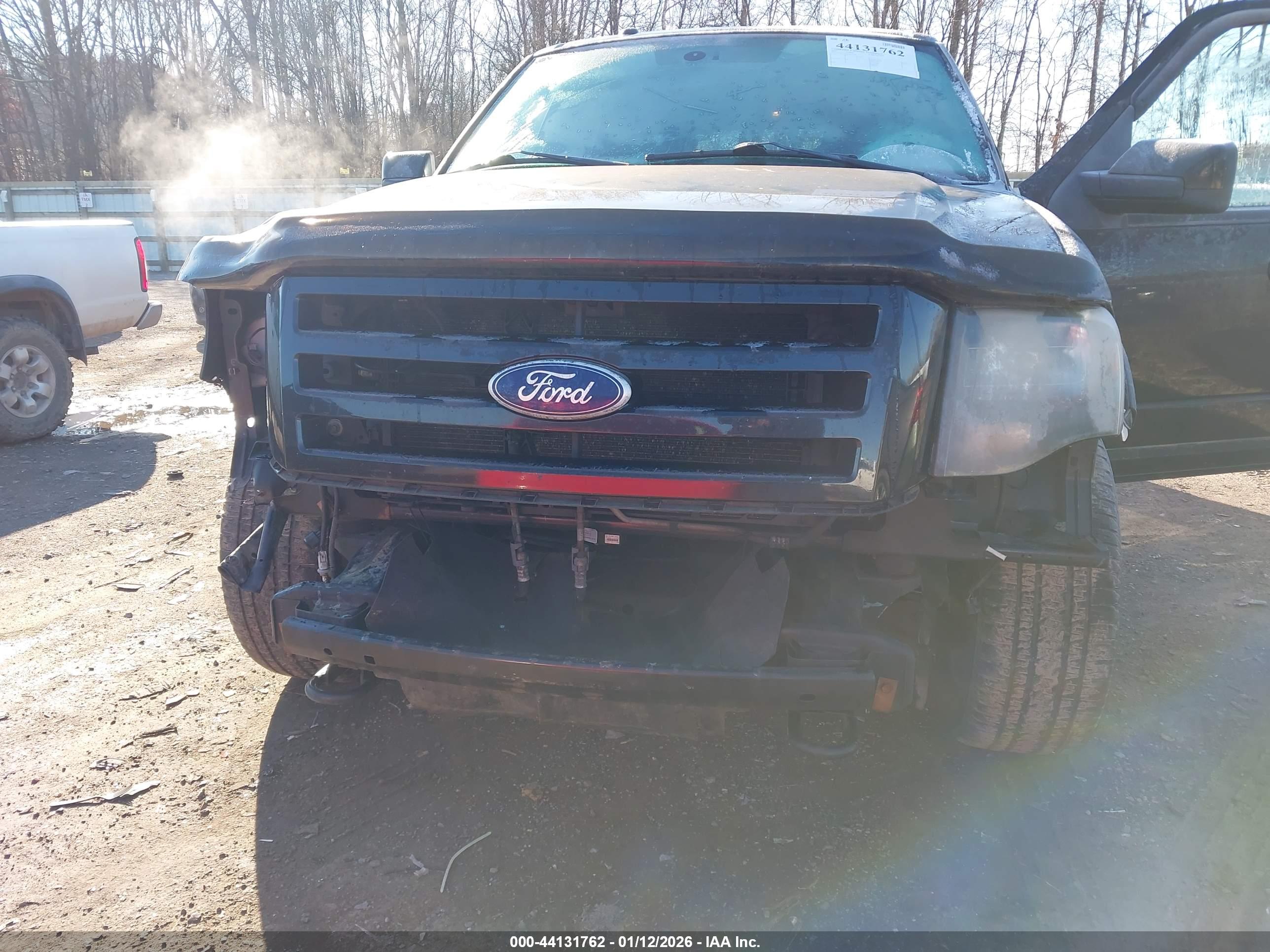 FORD EXPEDITION image 6