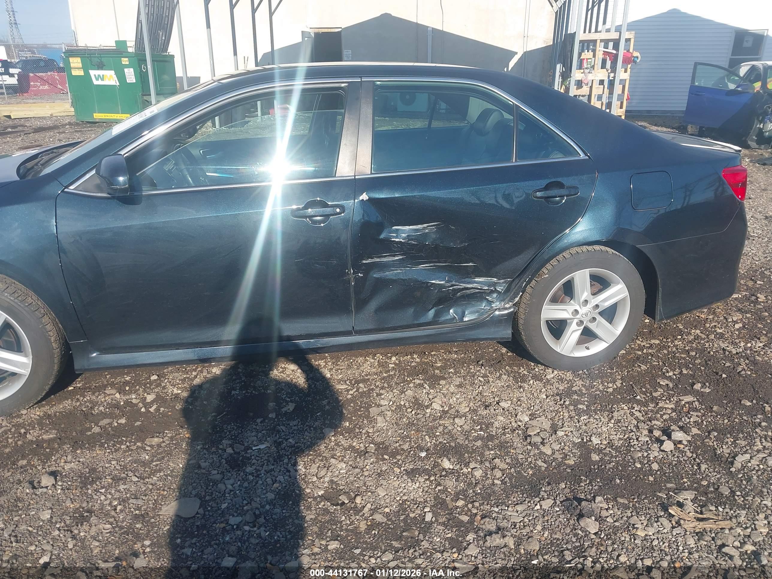 TOYOTA CAMRY image 6