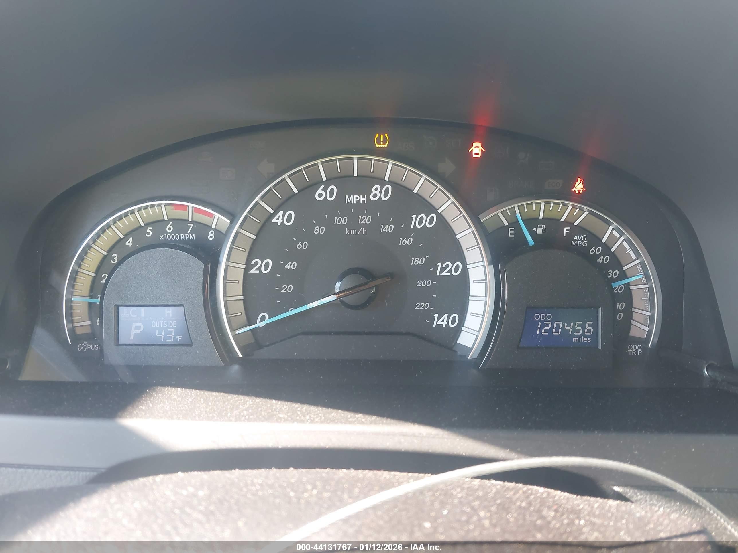 TOYOTA CAMRY image 7