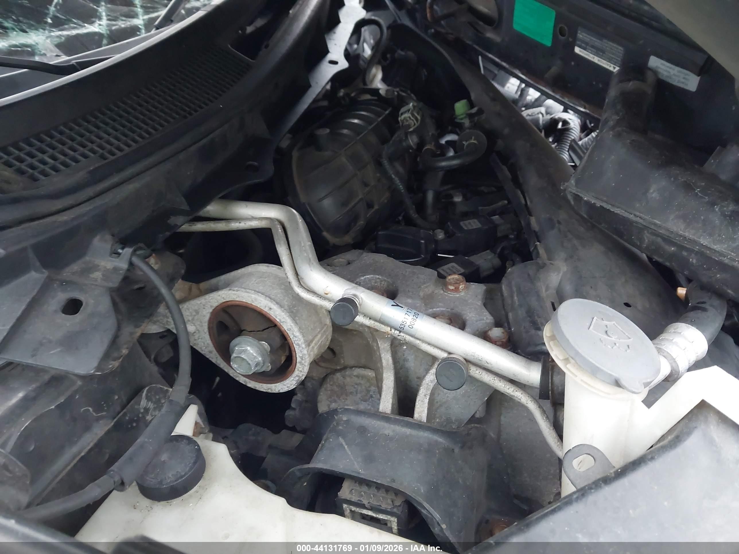 NISSAN ROGUE image 10