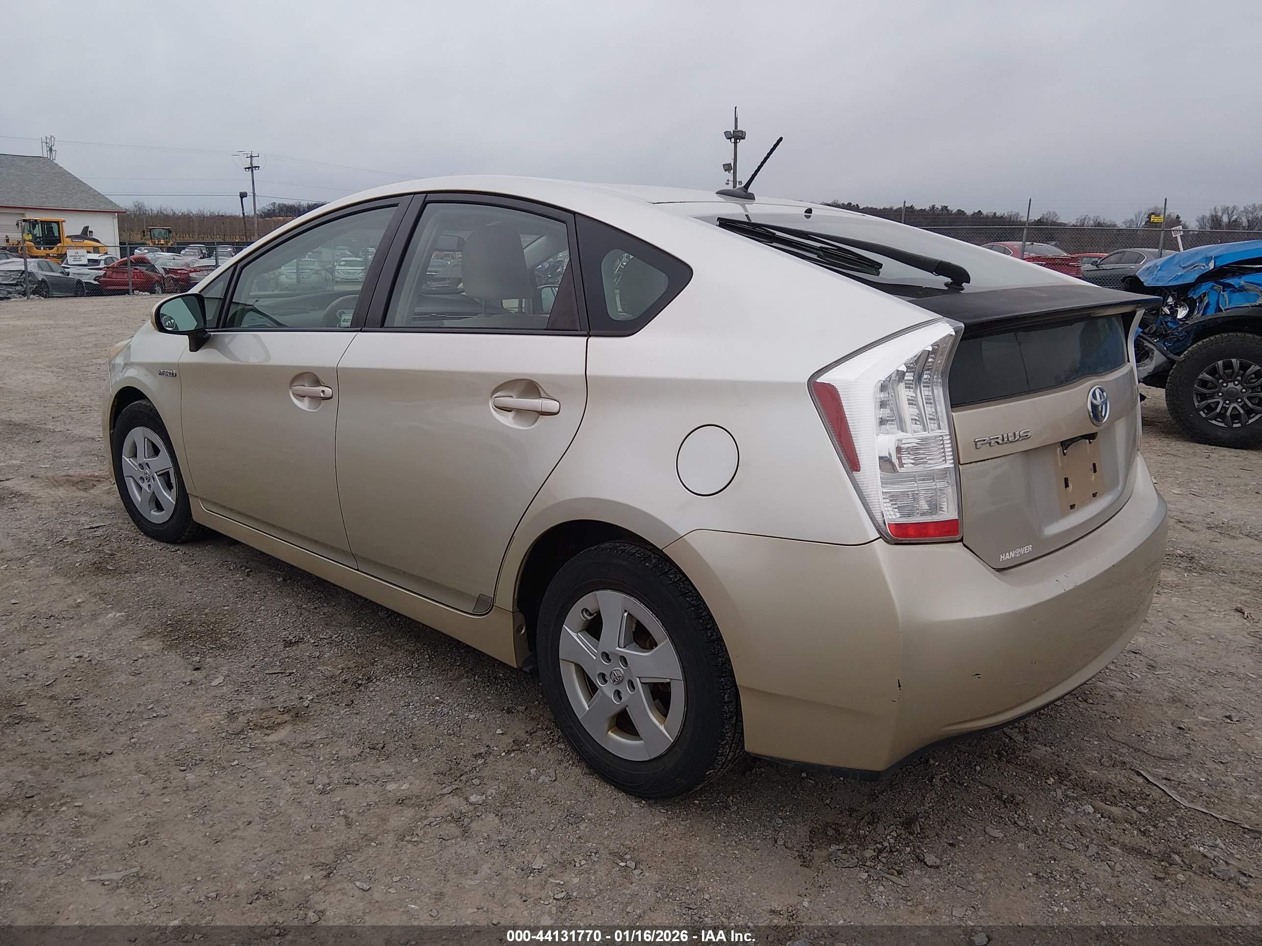 TOYOTA PRIUS image 3