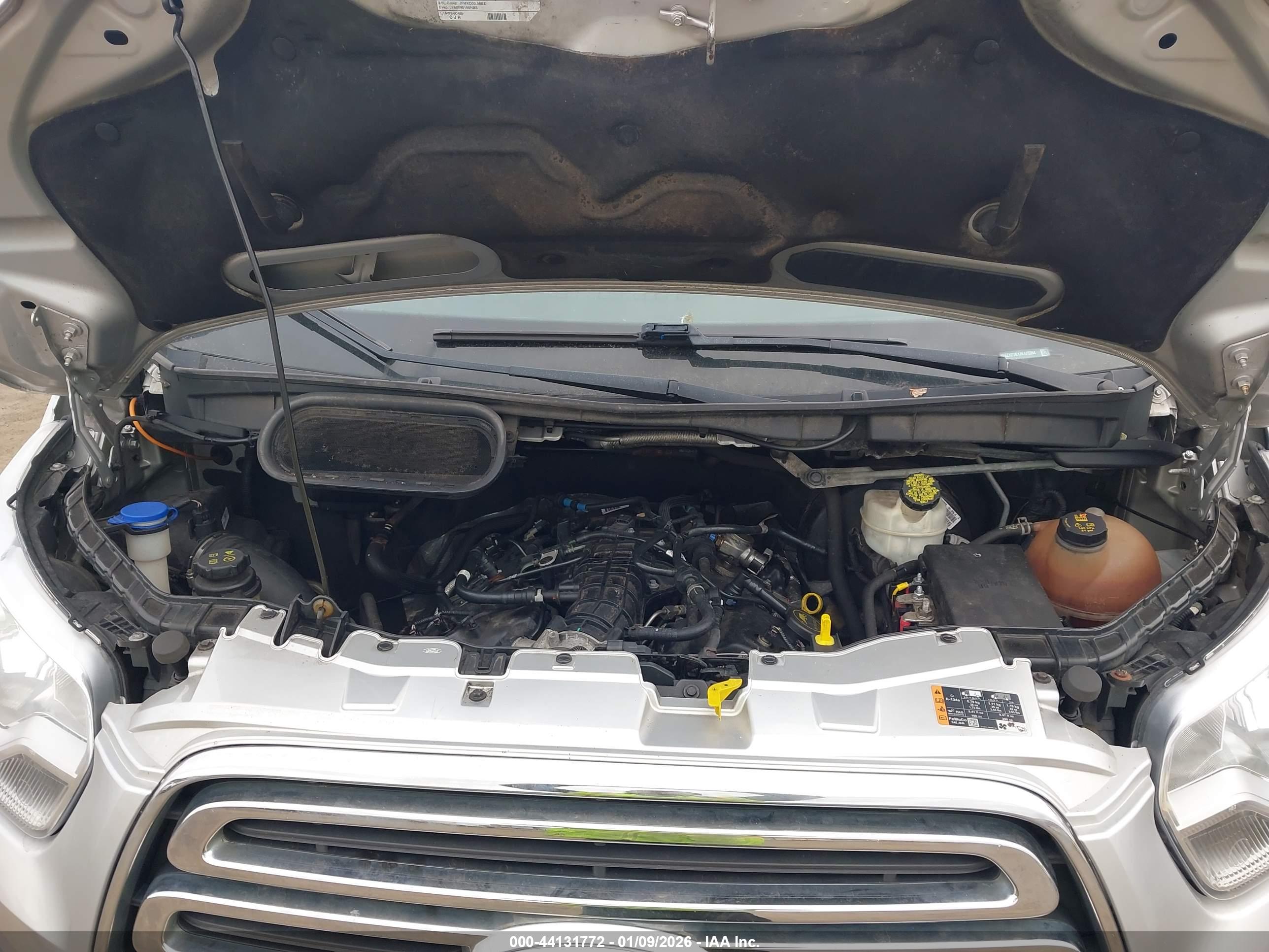 FORD TRANSIT-350 image 10