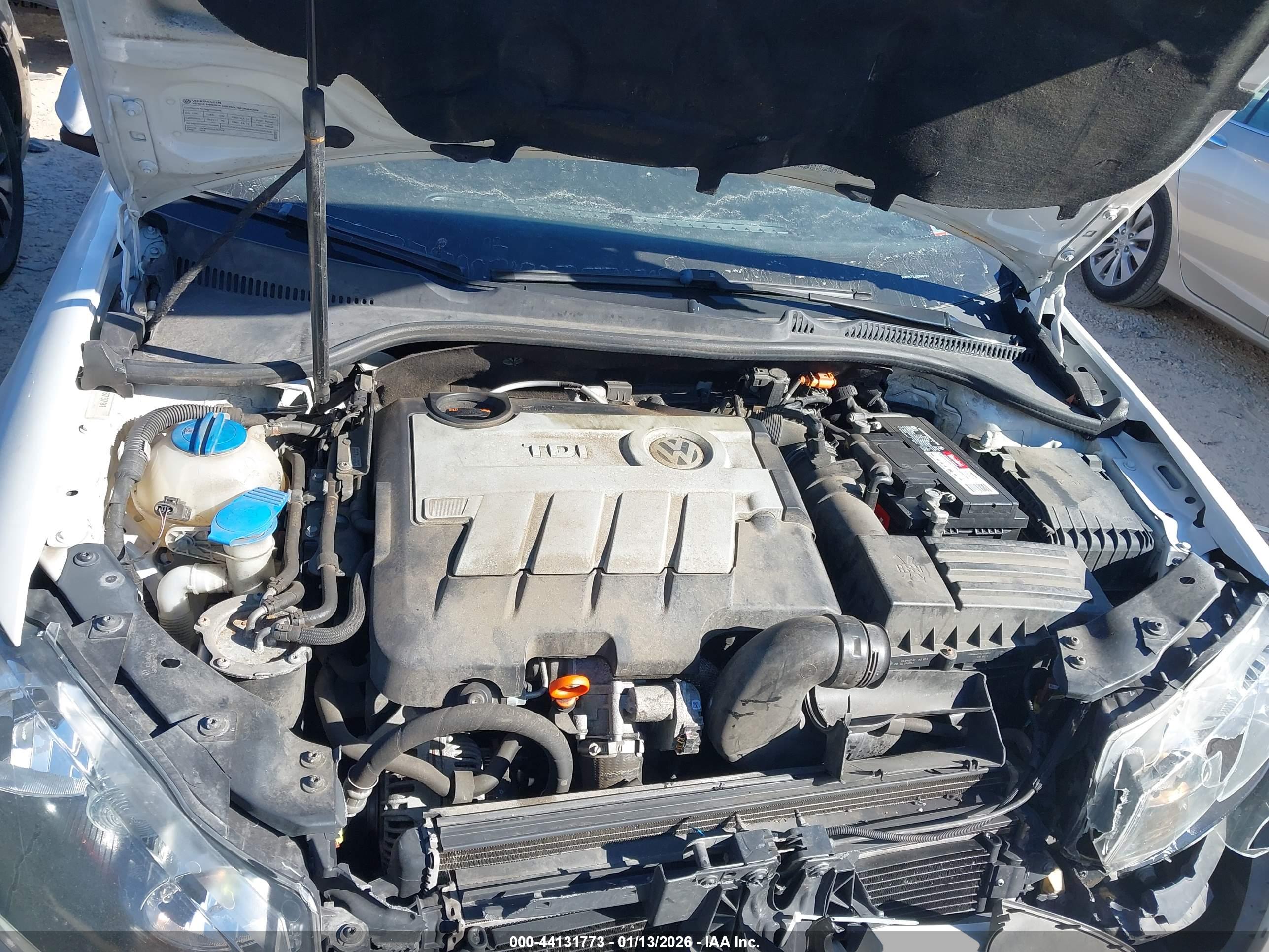 VOLKSWAGEN JETTA image 10