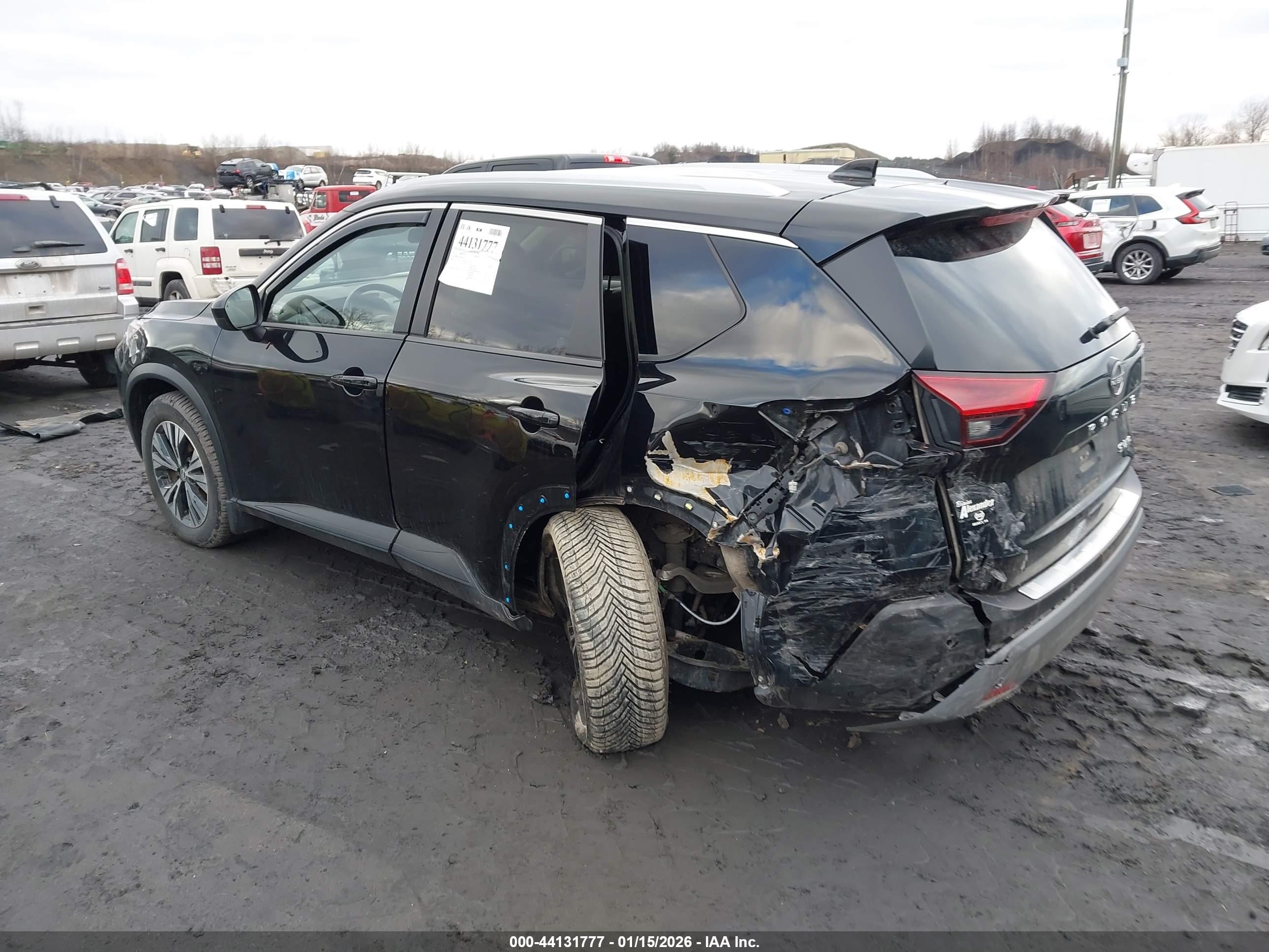 NISSAN ROGUE image 3