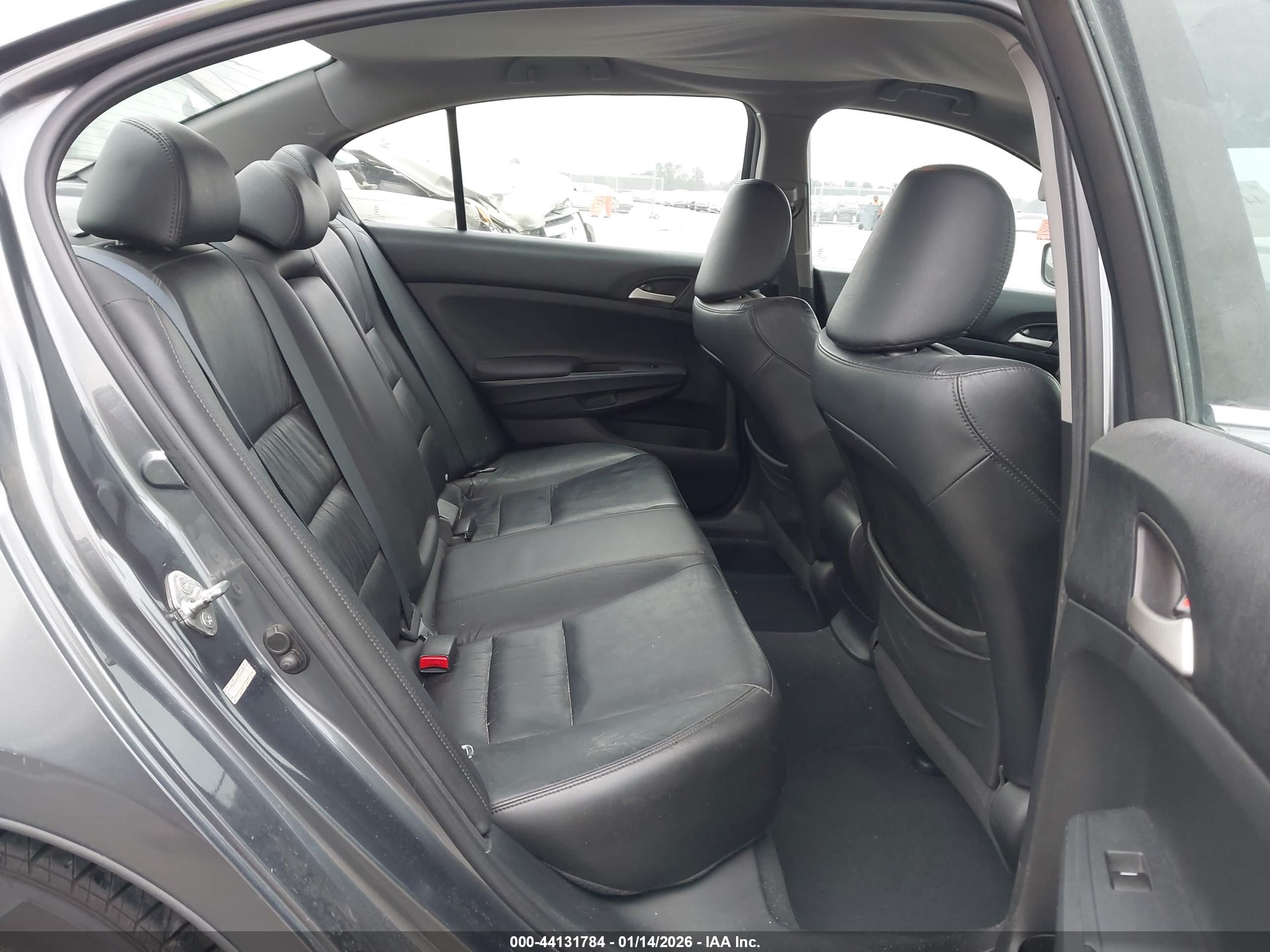 HONDA ACCORD image 8