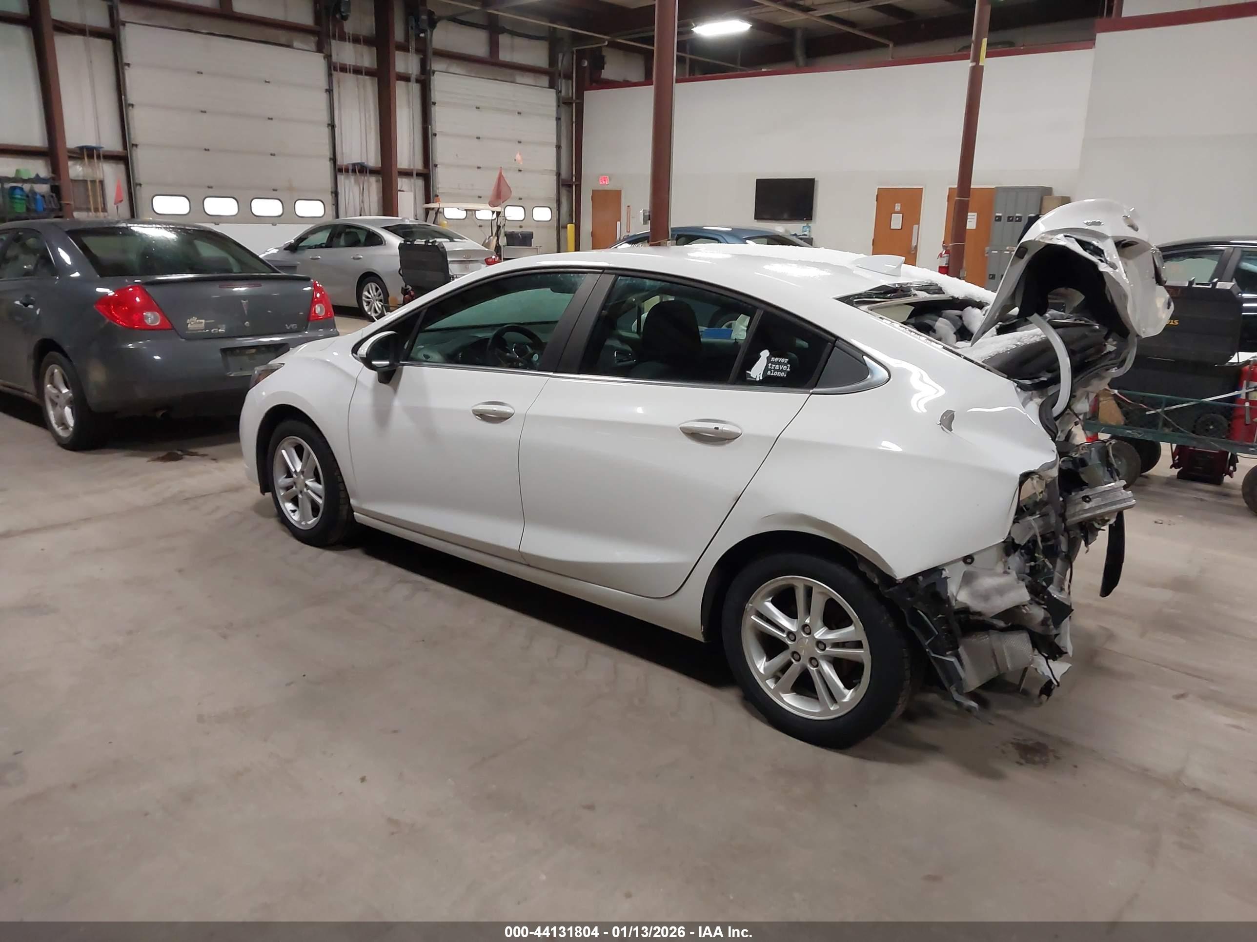 CHEVROLET CRUZE image 3