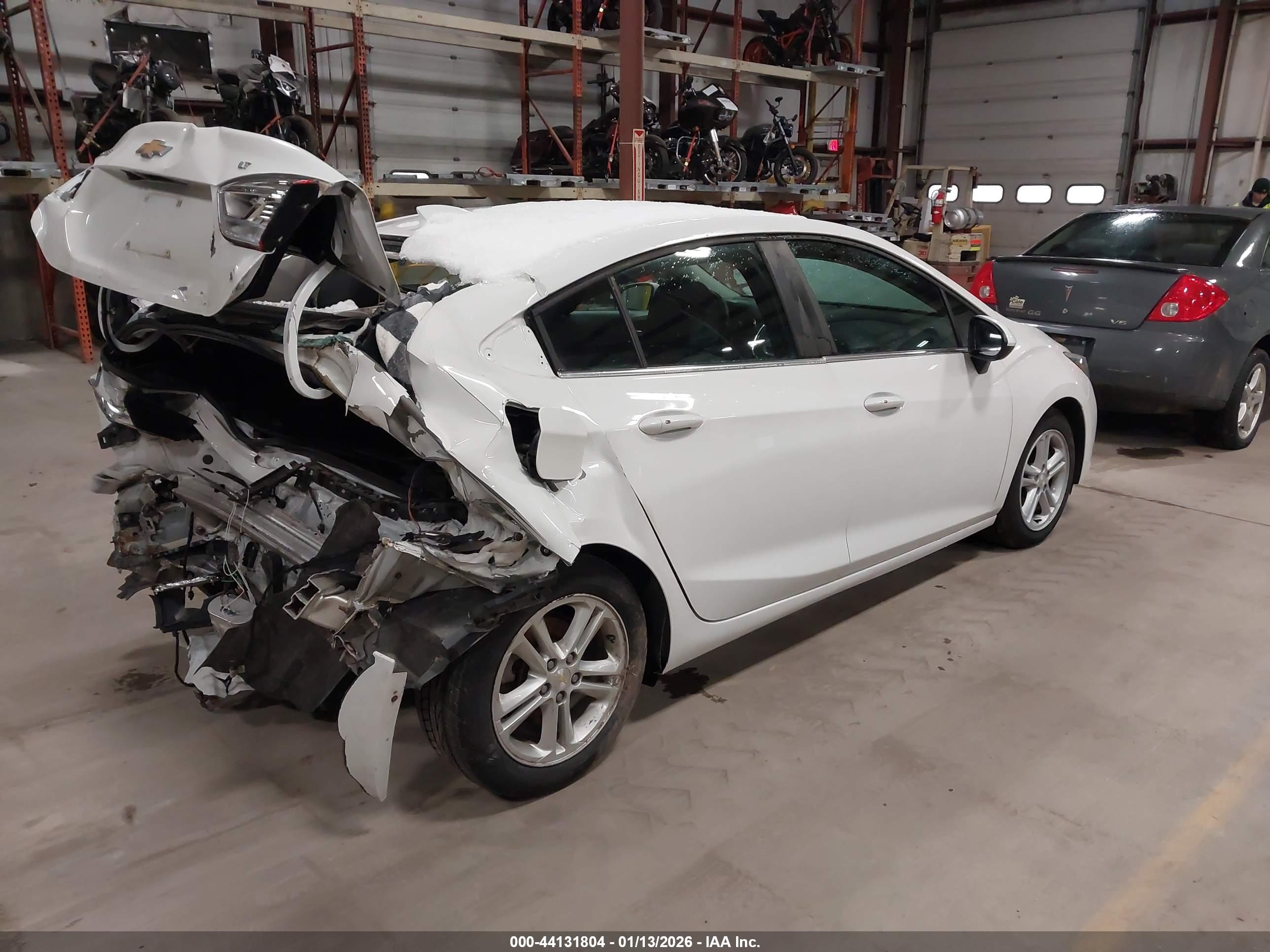 CHEVROLET CRUZE image 4