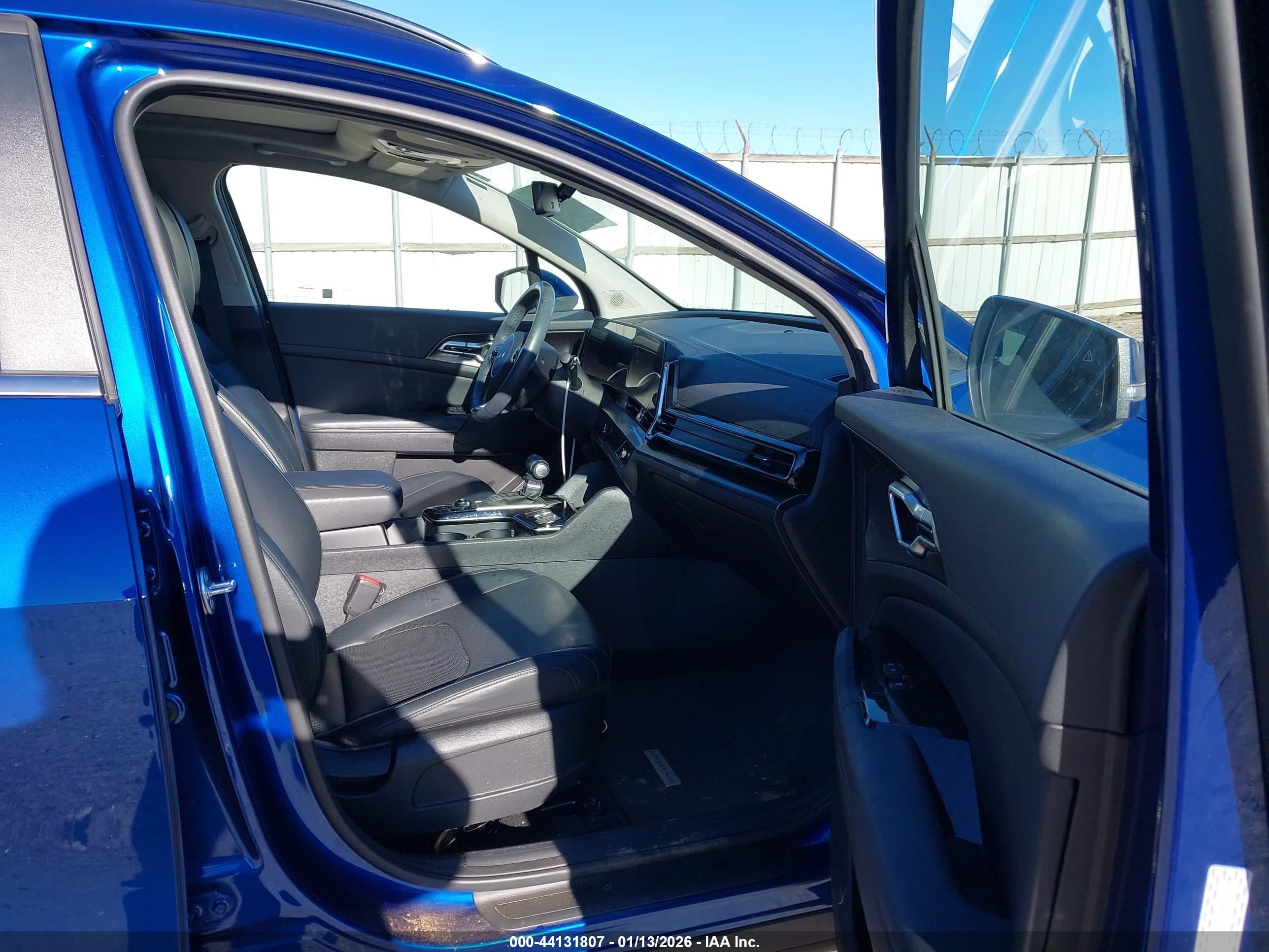 KIA SPORTAGE image 5