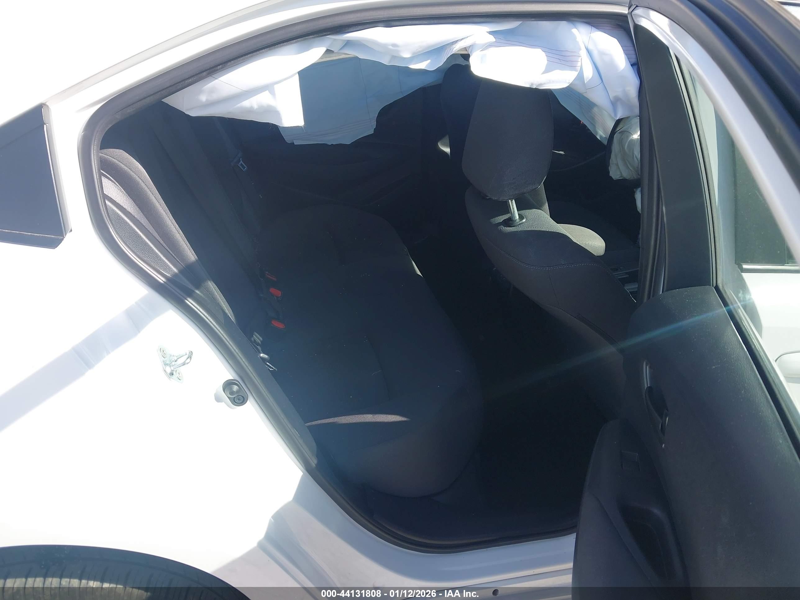 TOYOTA COROLLA image 8