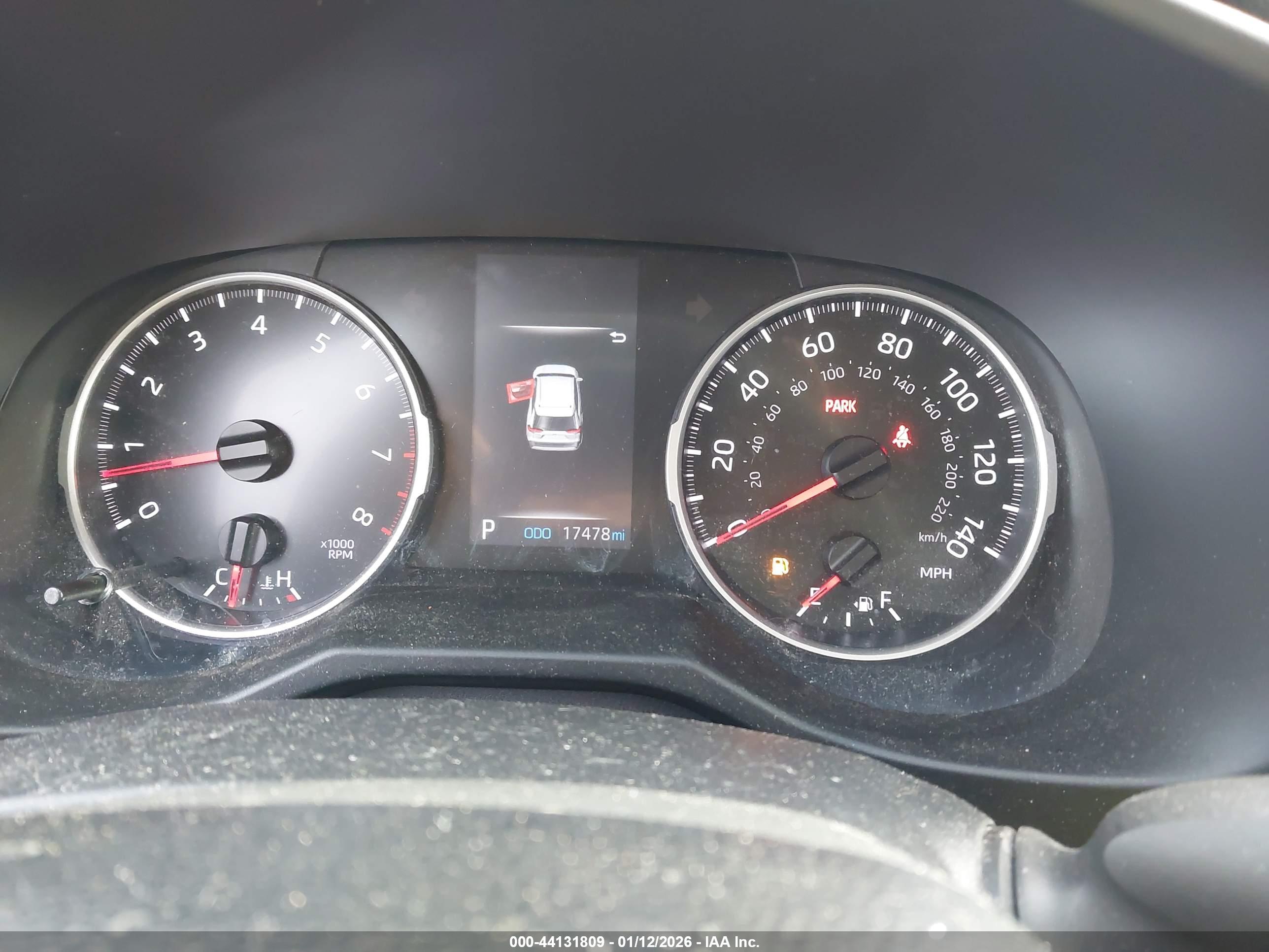 TOYOTA RAV4 image 7