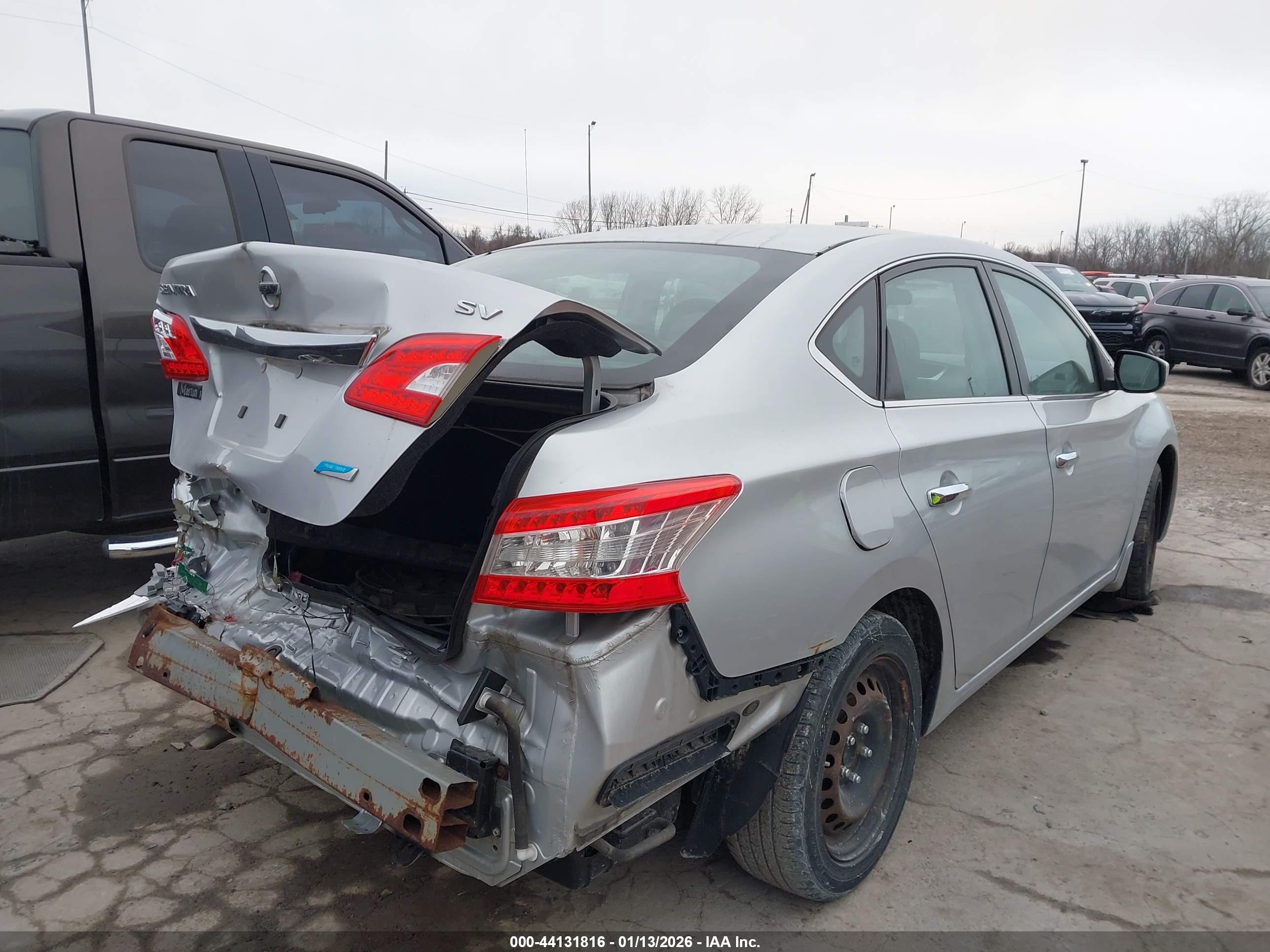 NISSAN SENTRA image 4