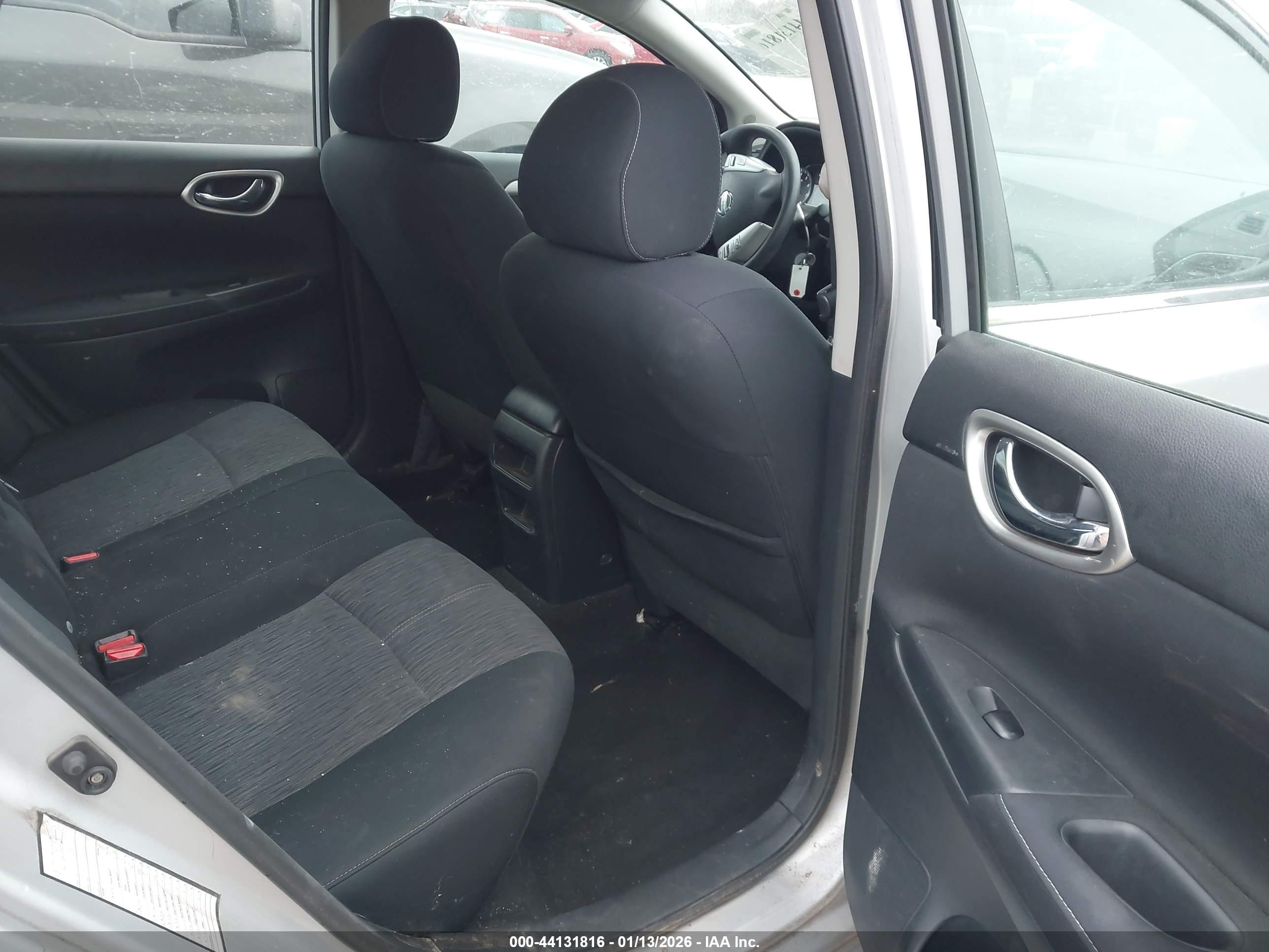 NISSAN SENTRA image 8