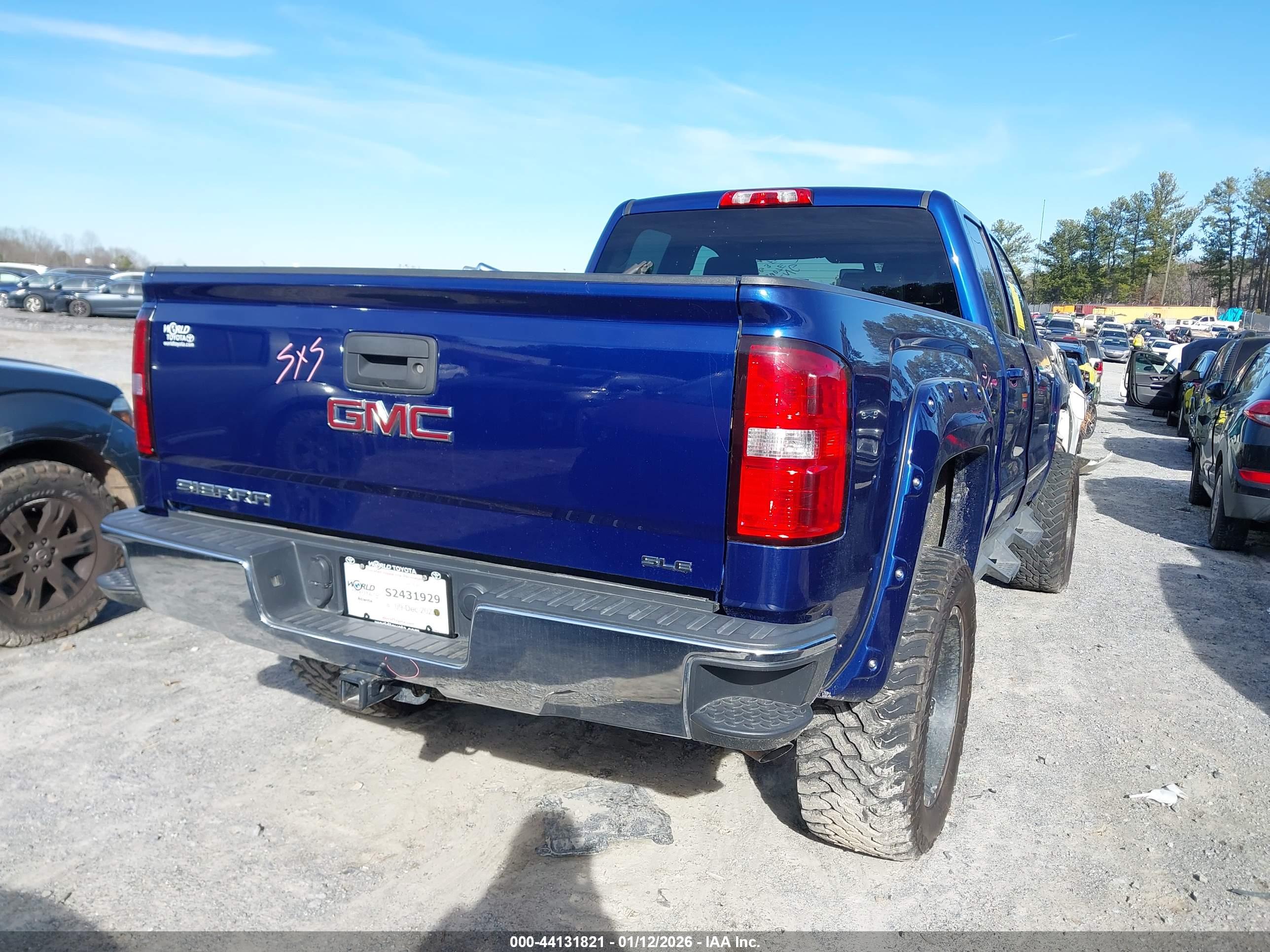 GMC SIERRA image 4