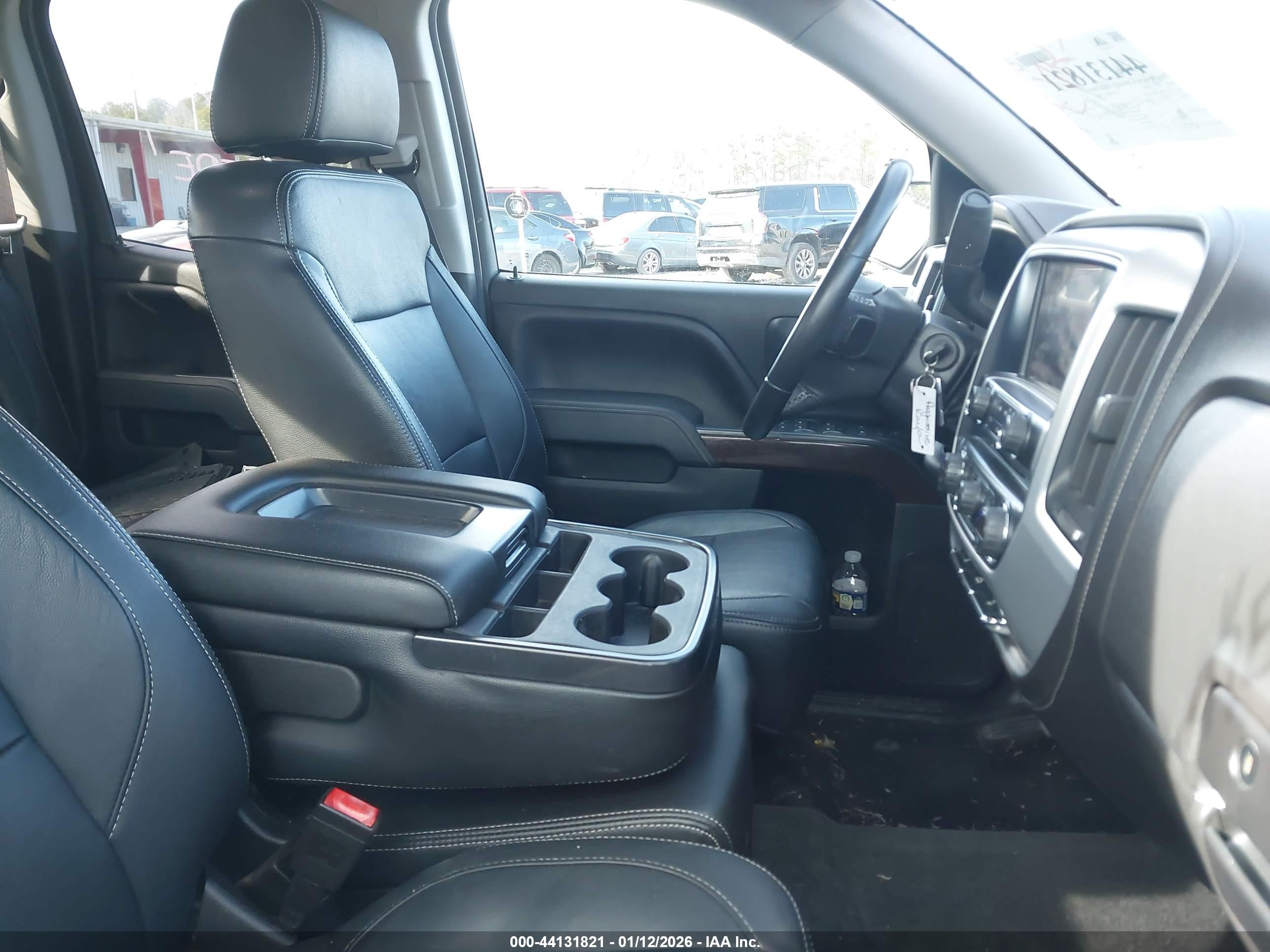 GMC SIERRA image 5