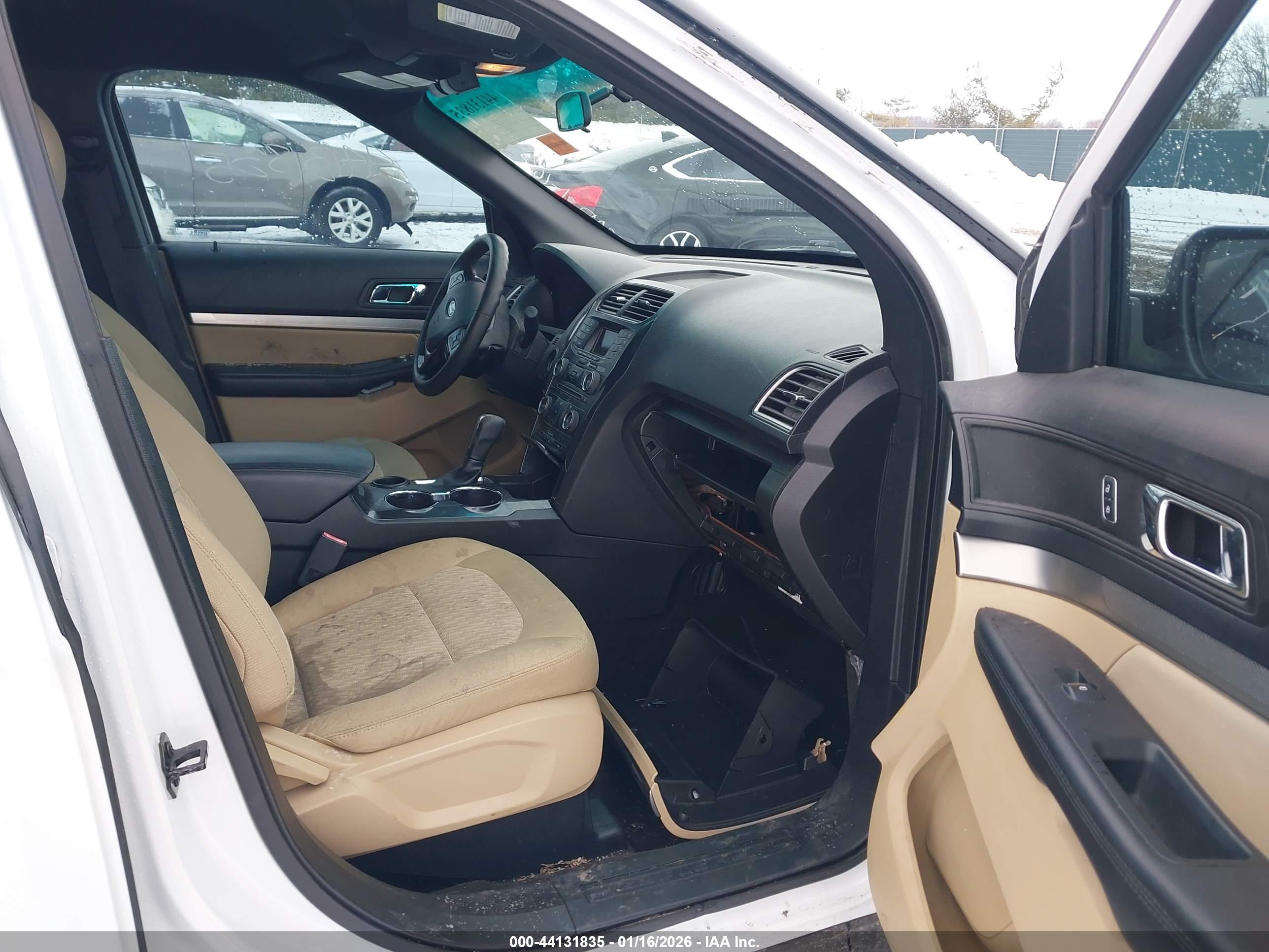 FORD EXPLORER image 5