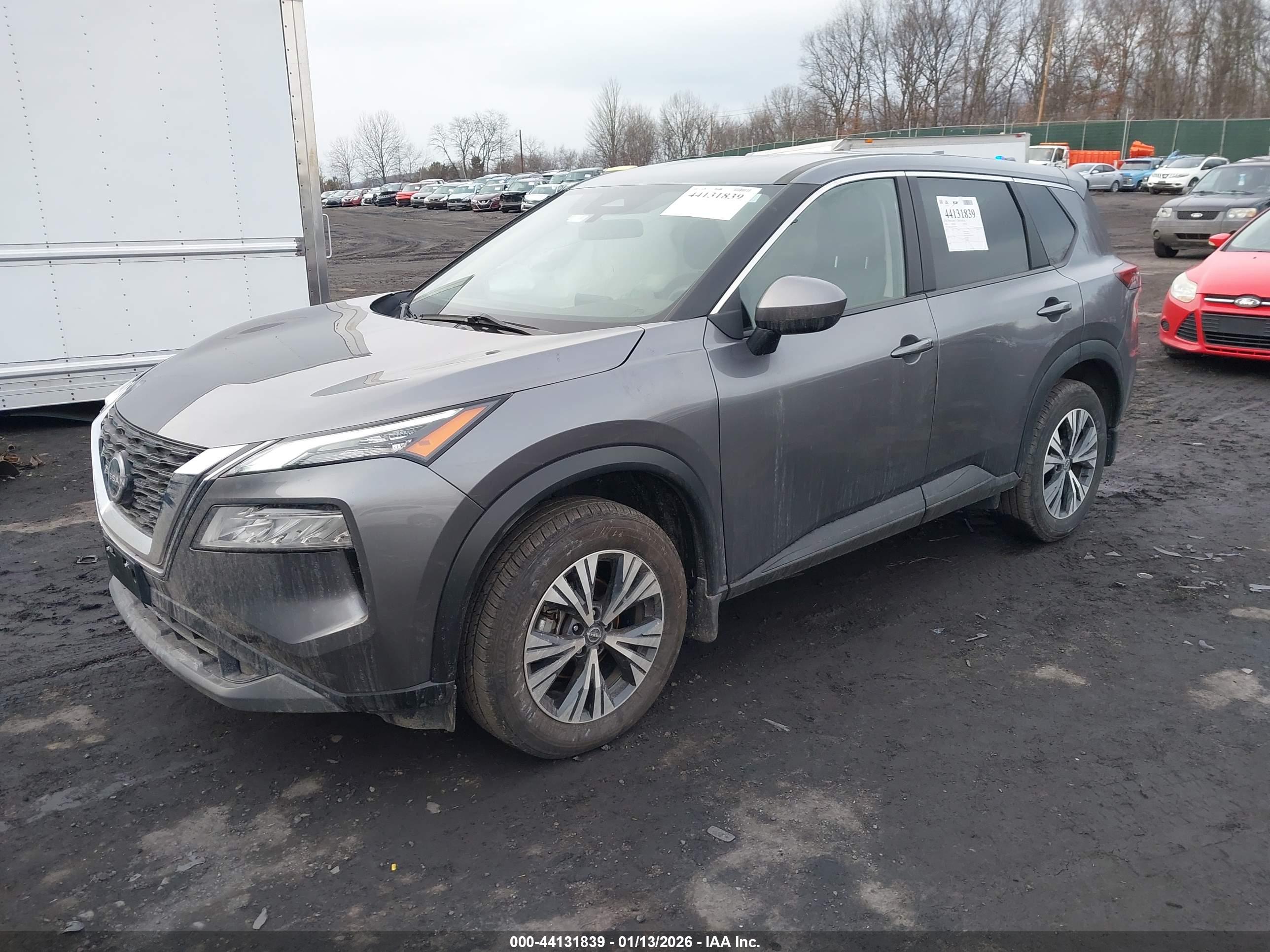 NISSAN ROGUE image 2