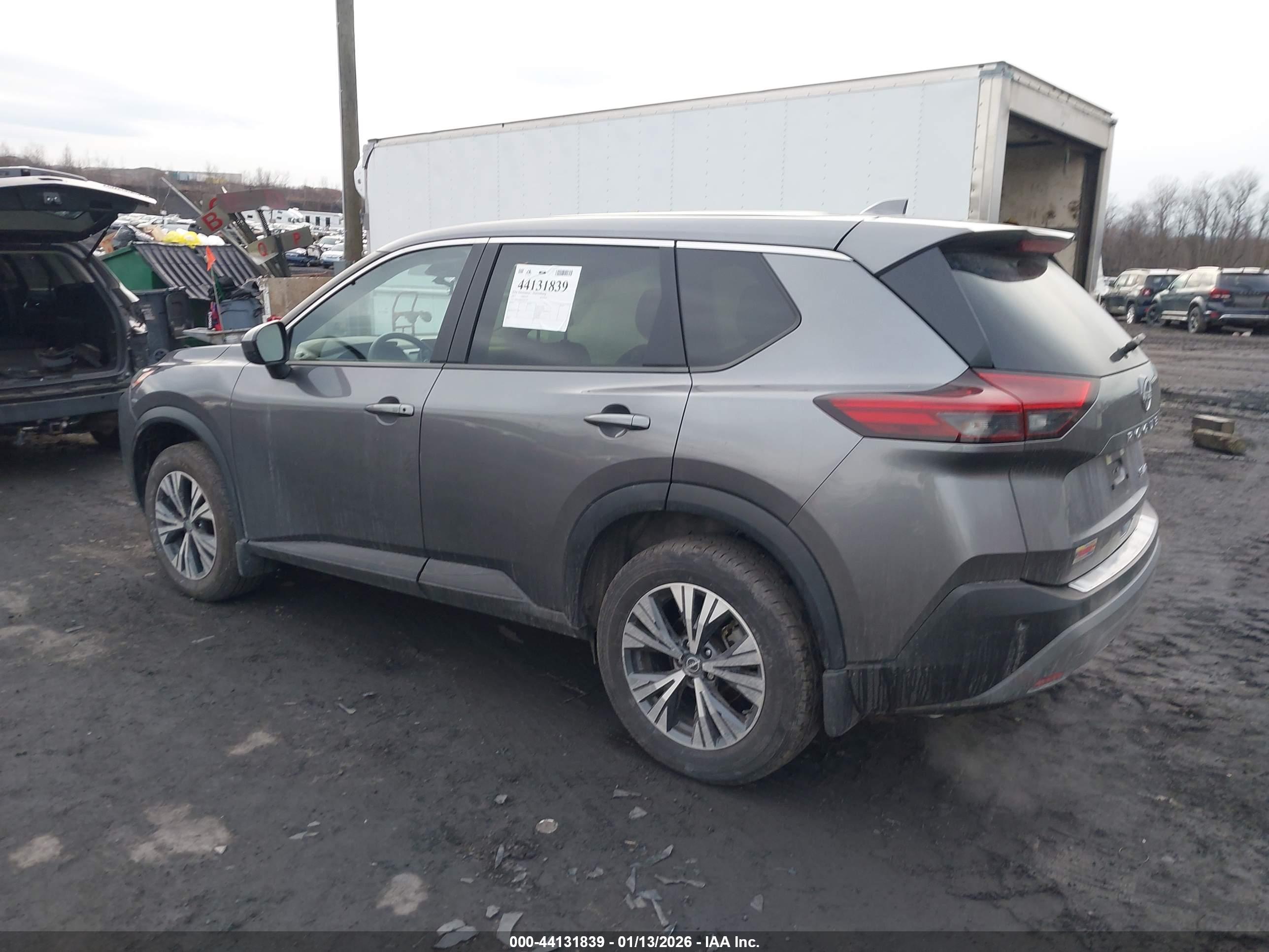 NISSAN ROGUE image 3