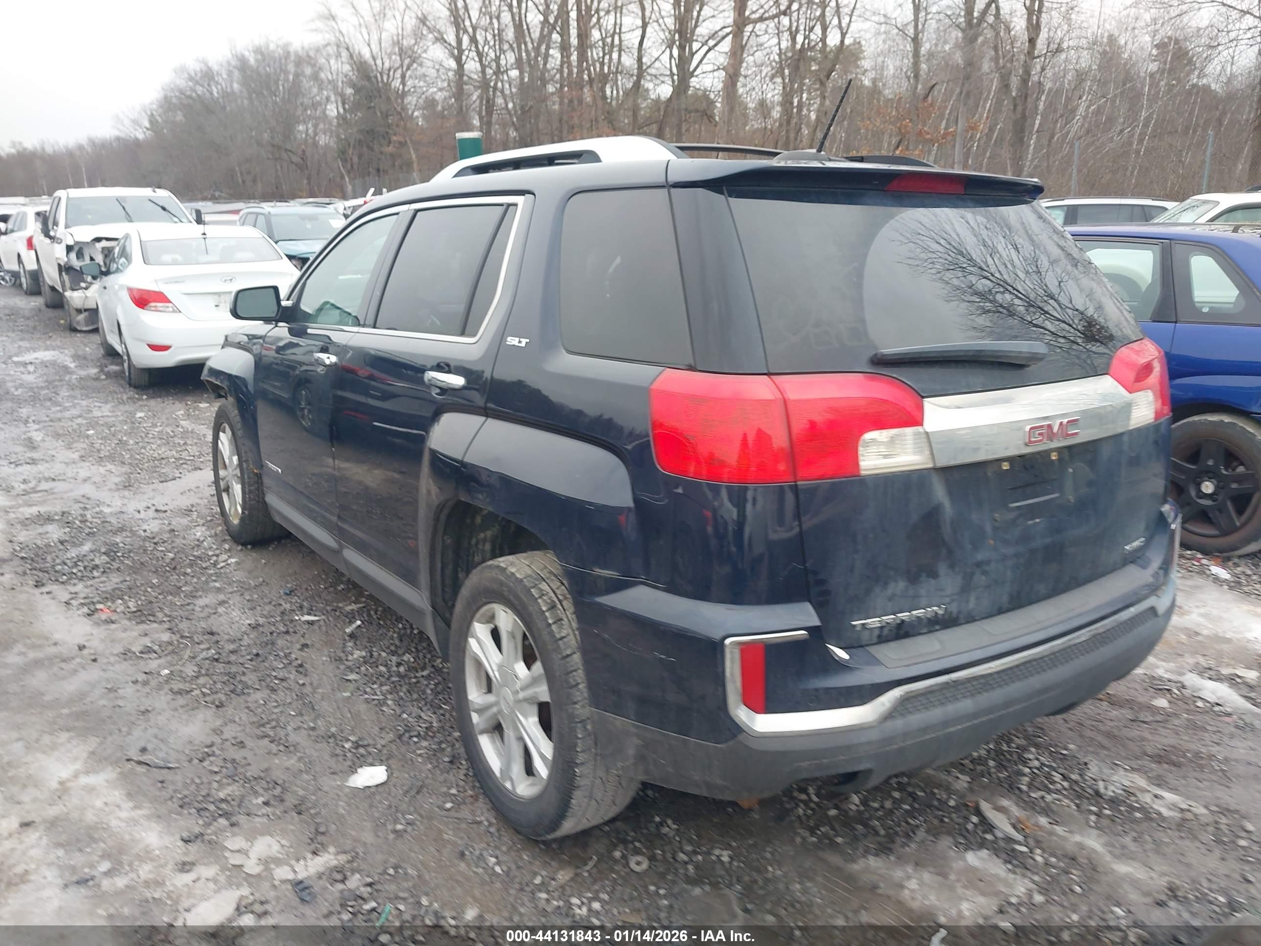 GMC TERRAIN image 3