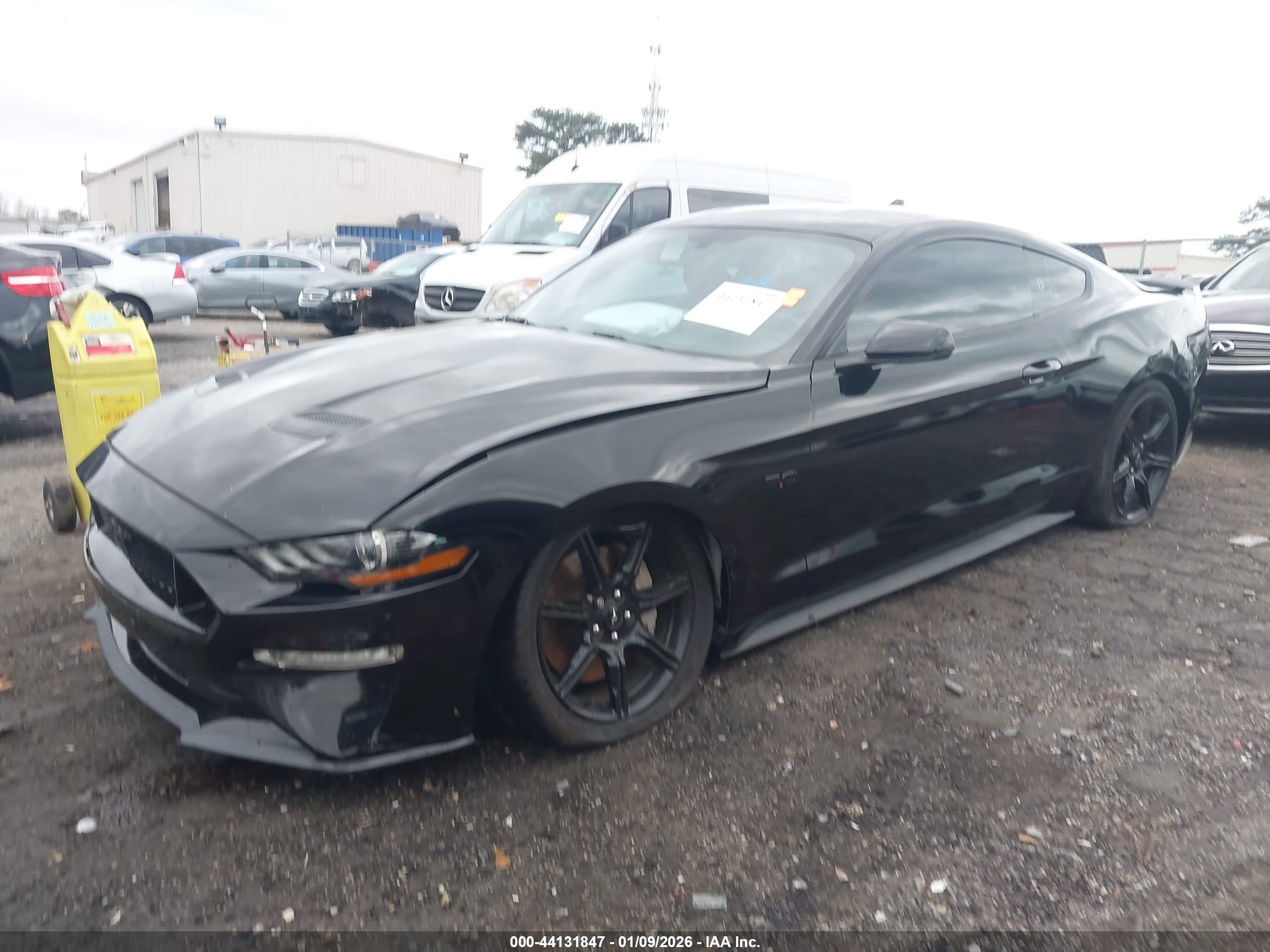 FORD MUSTANG image 2