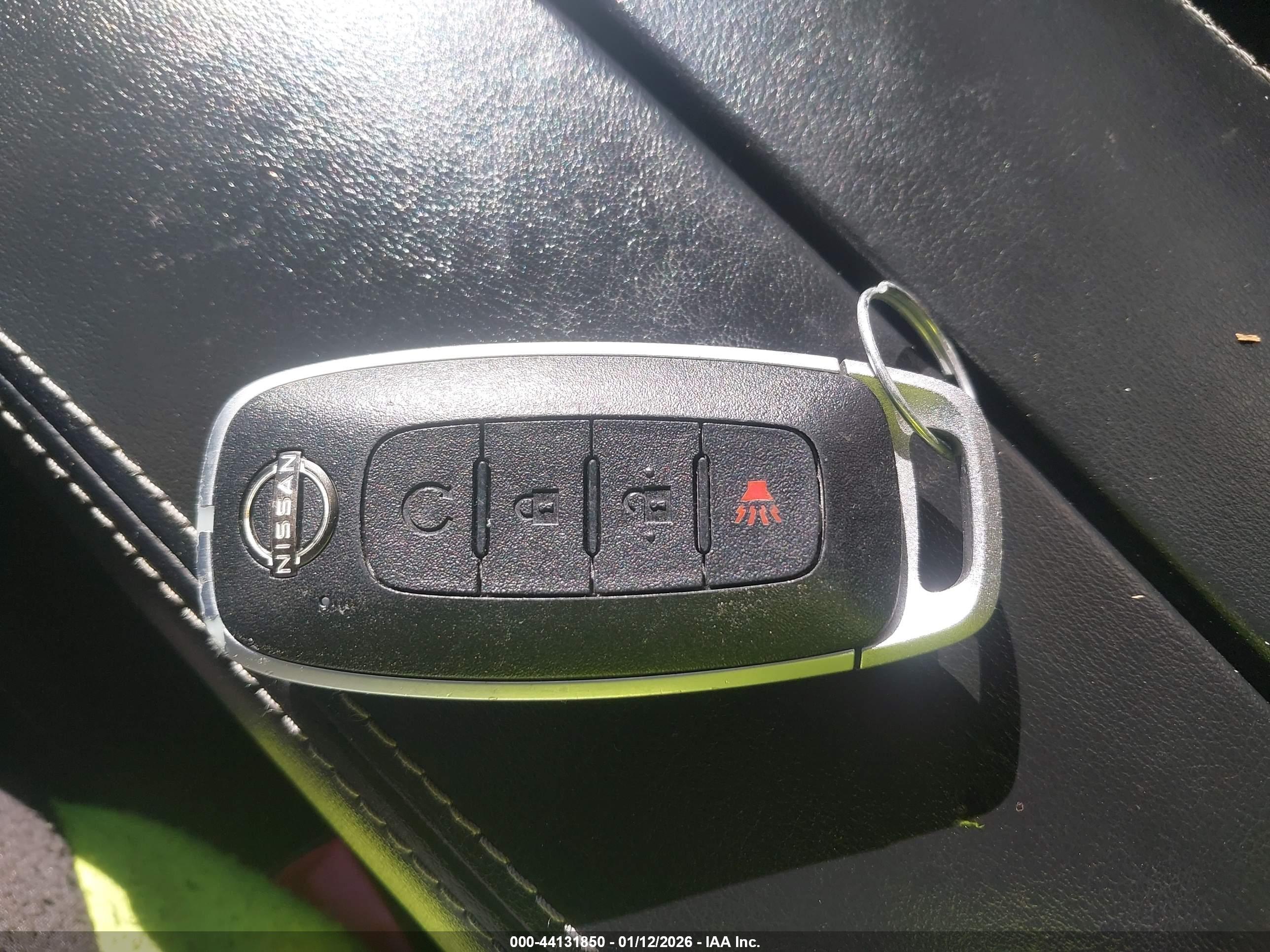 NISSAN ROGUE image 11