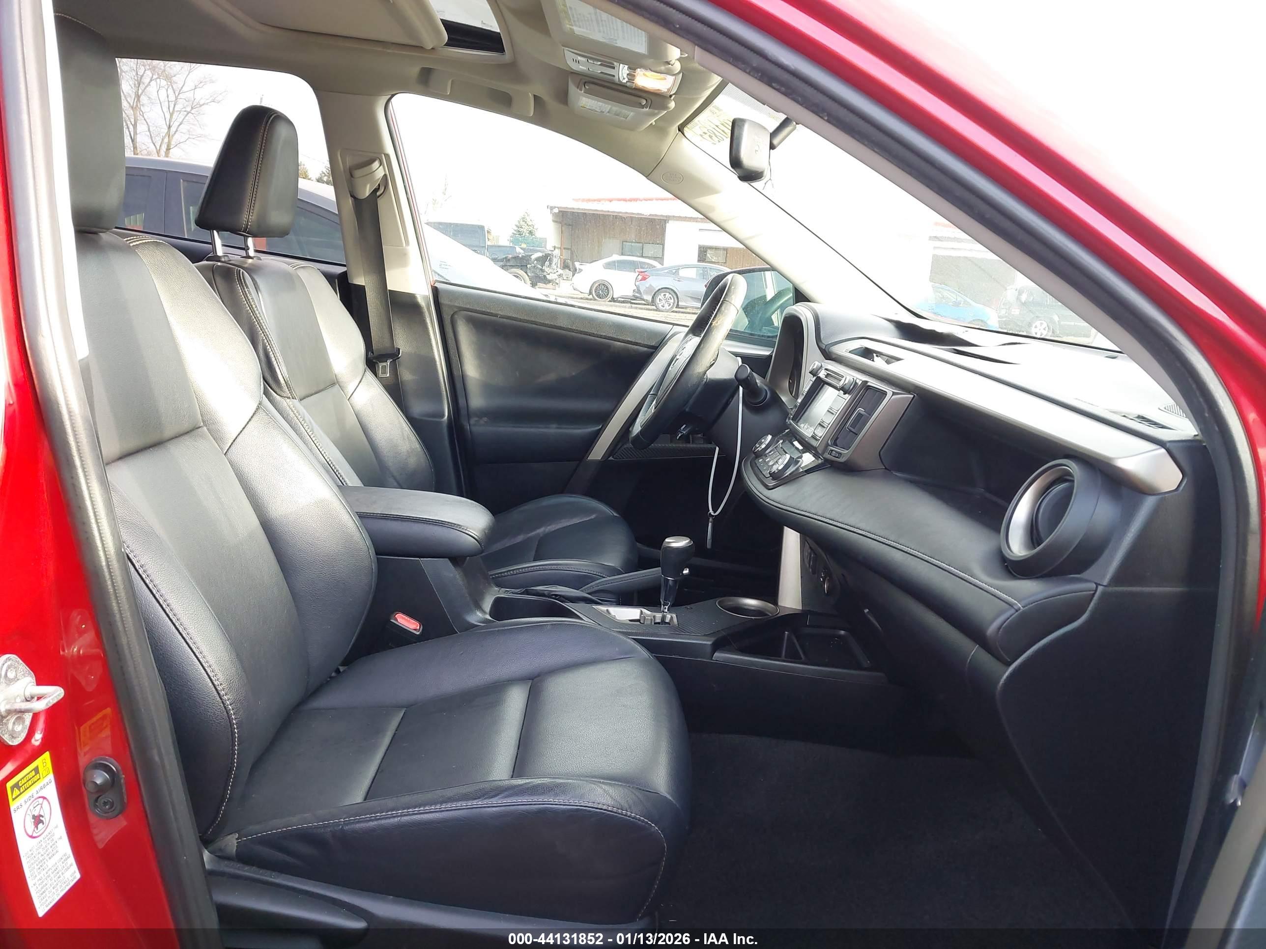 TOYOTA RAV4 image 5