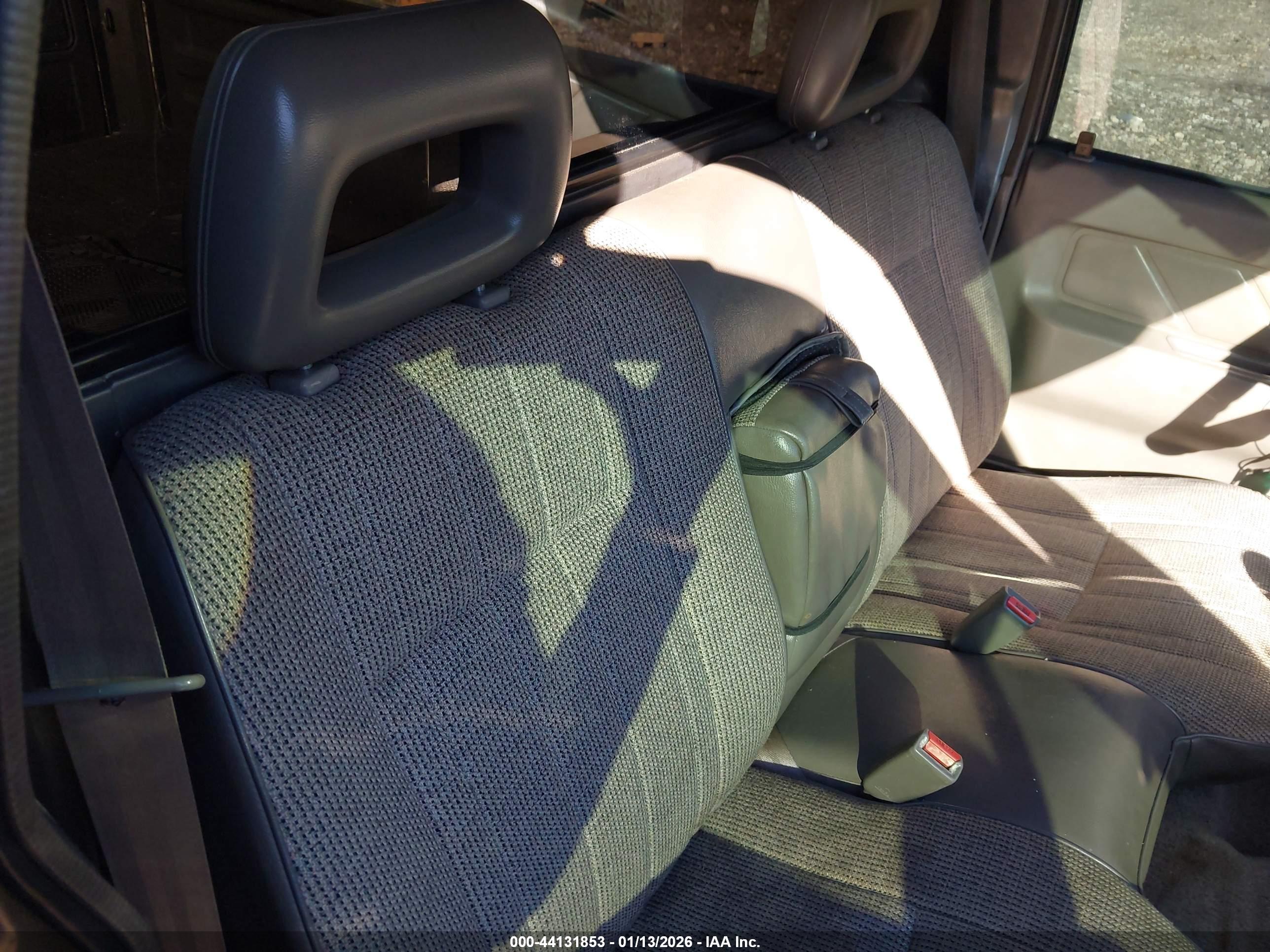 ISUZU CONVENTIONAL image 8