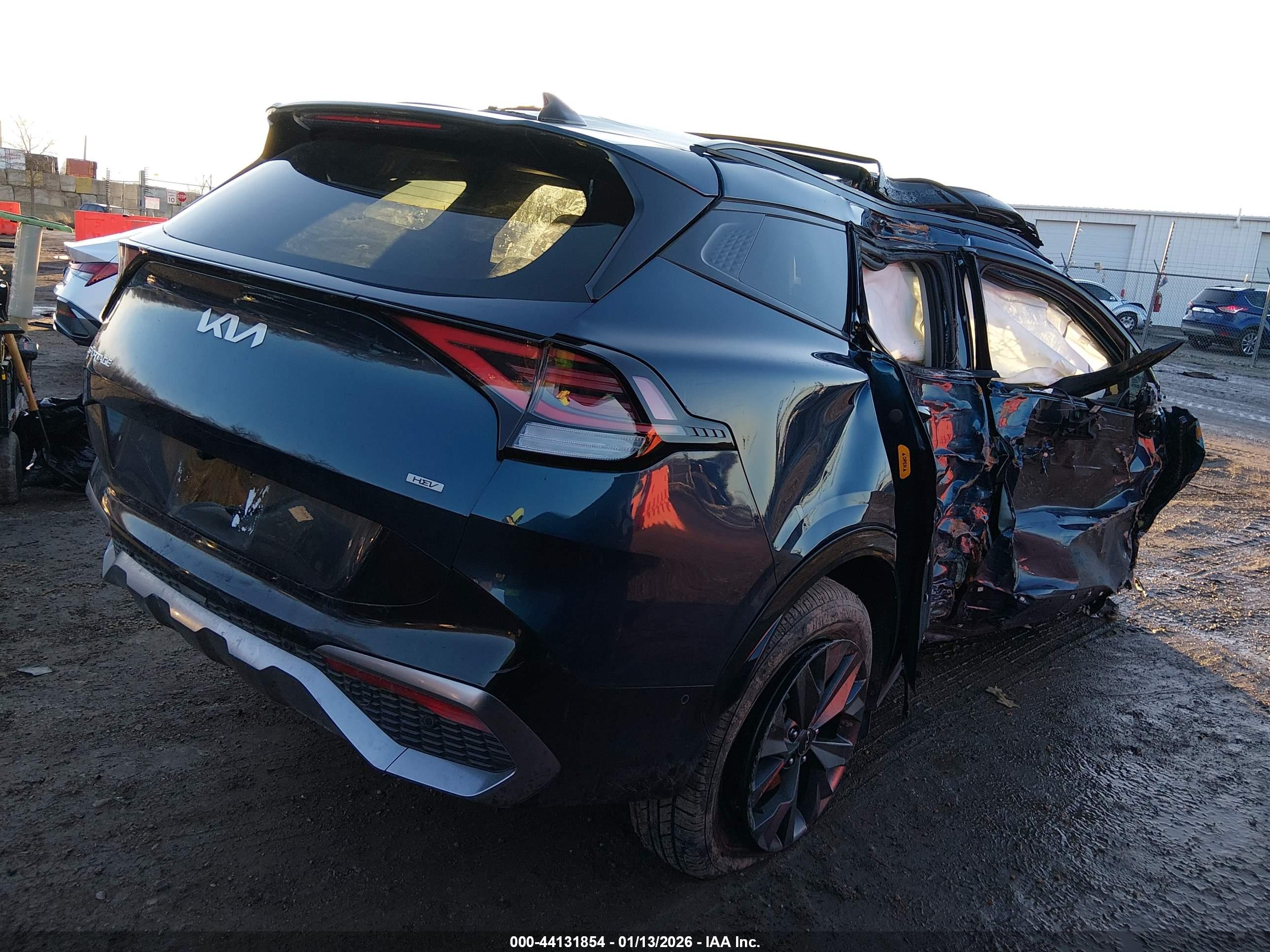 KIA SPORTAGE image 4