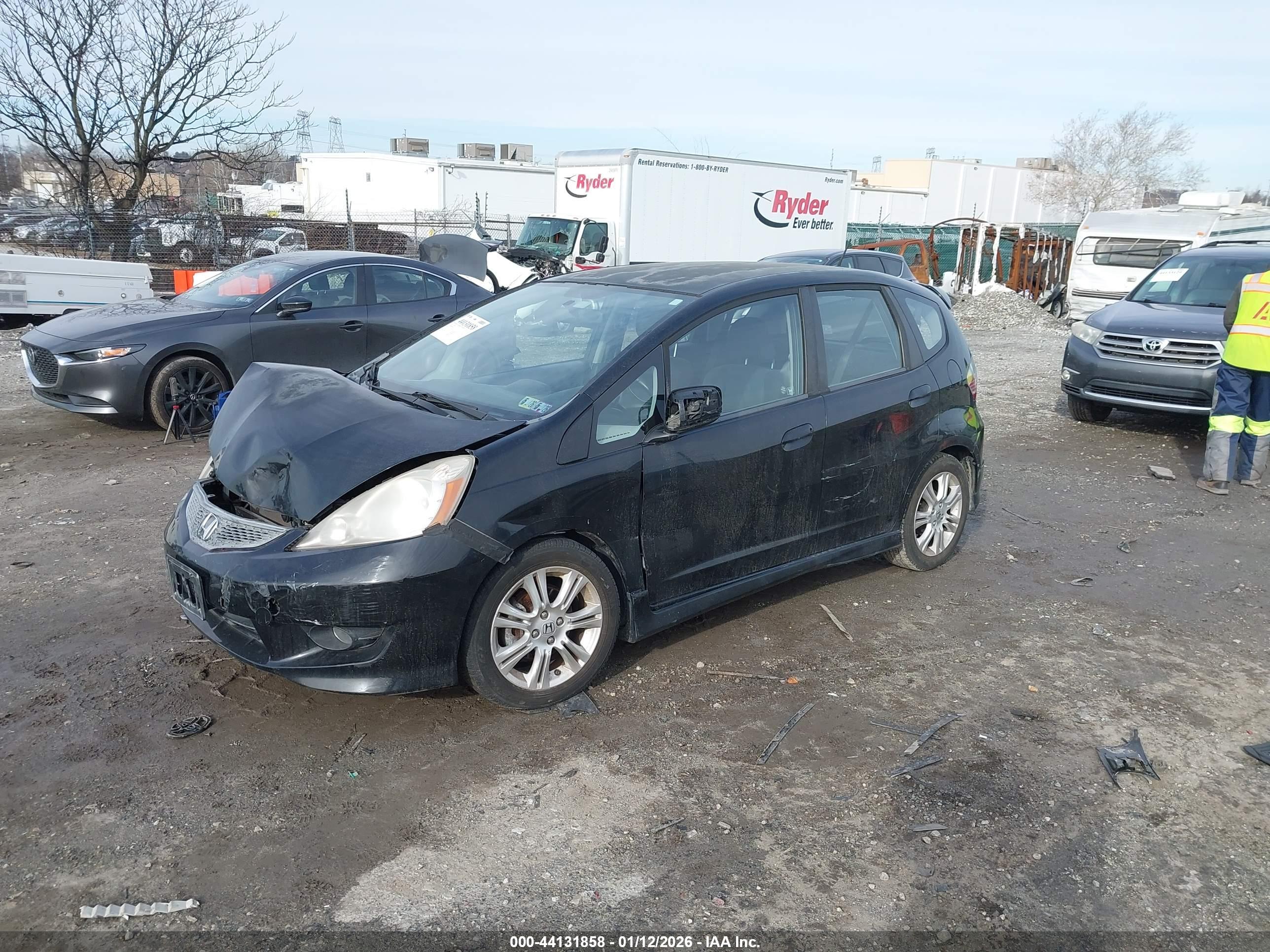 HONDA FIT image 2