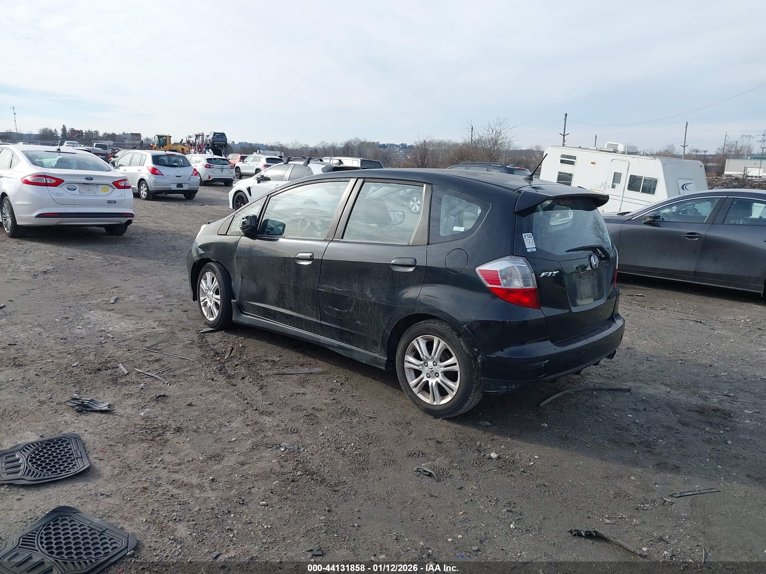 HONDA FIT image 3