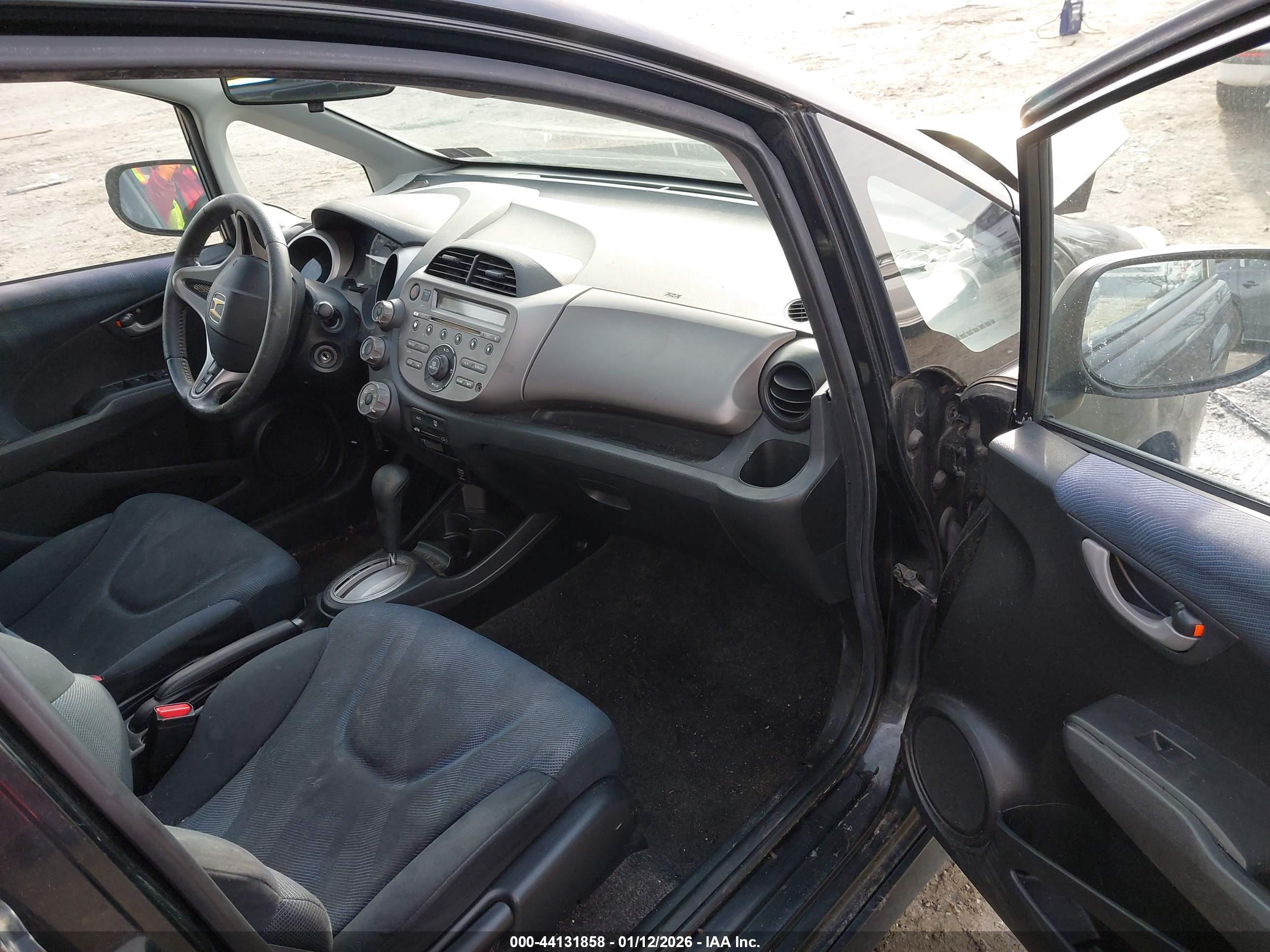 HONDA FIT image 5