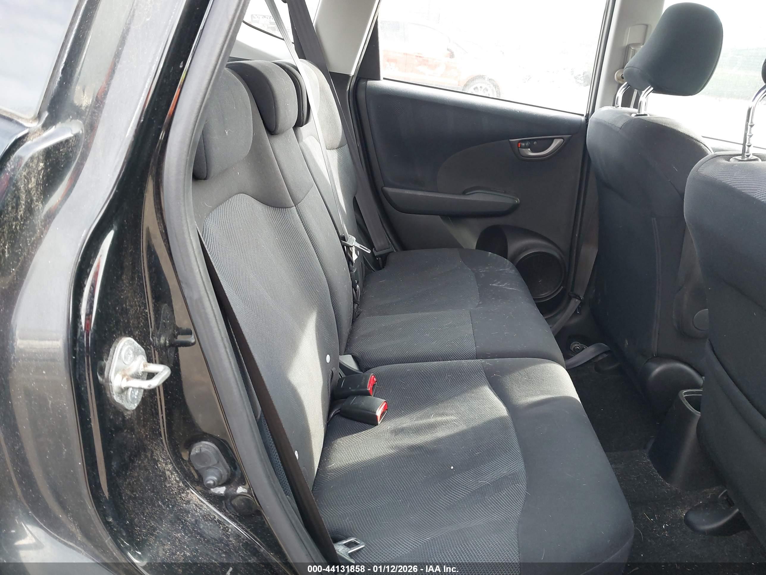 HONDA FIT image 8