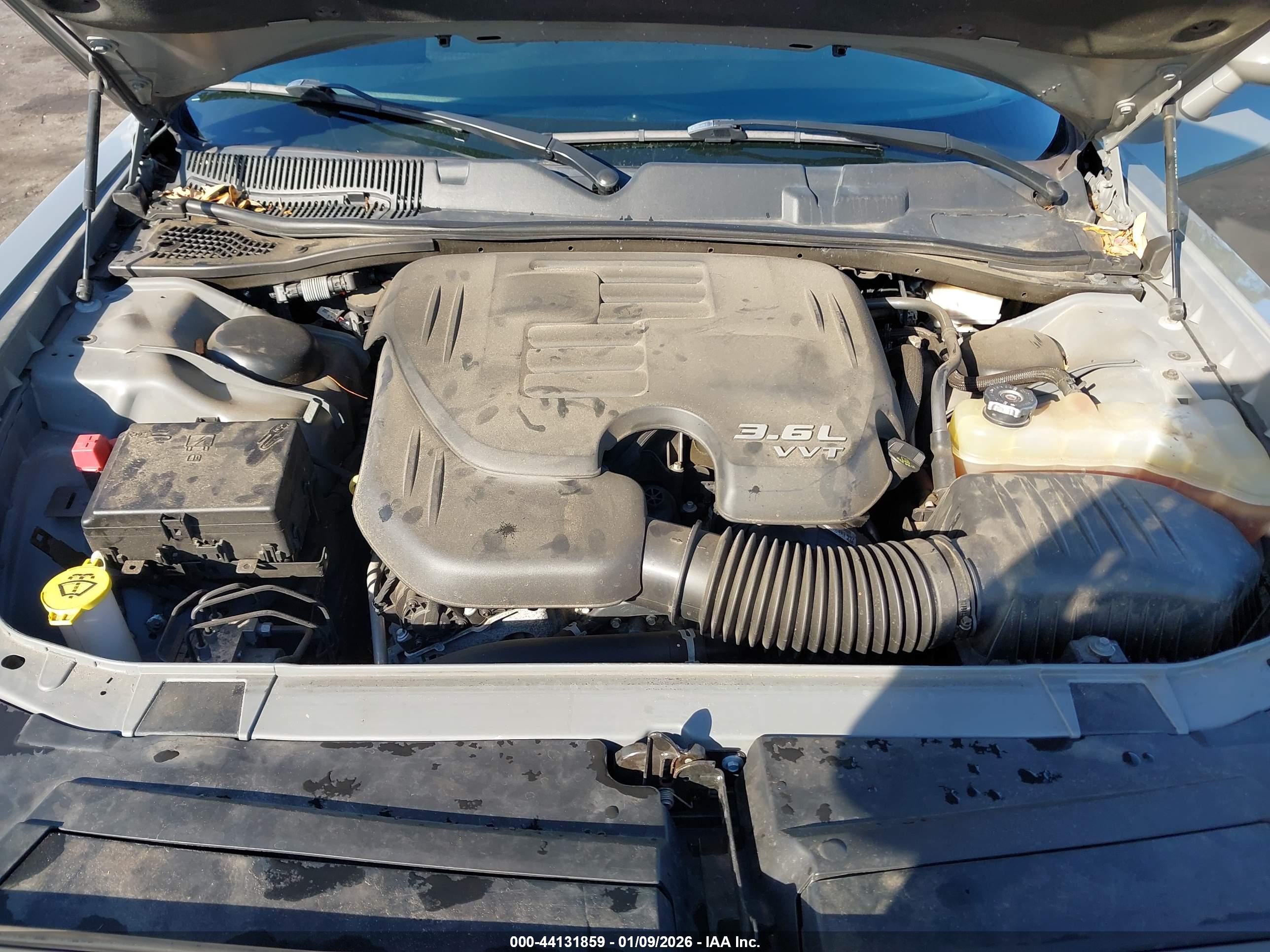 DODGE CHALLENGER image 10