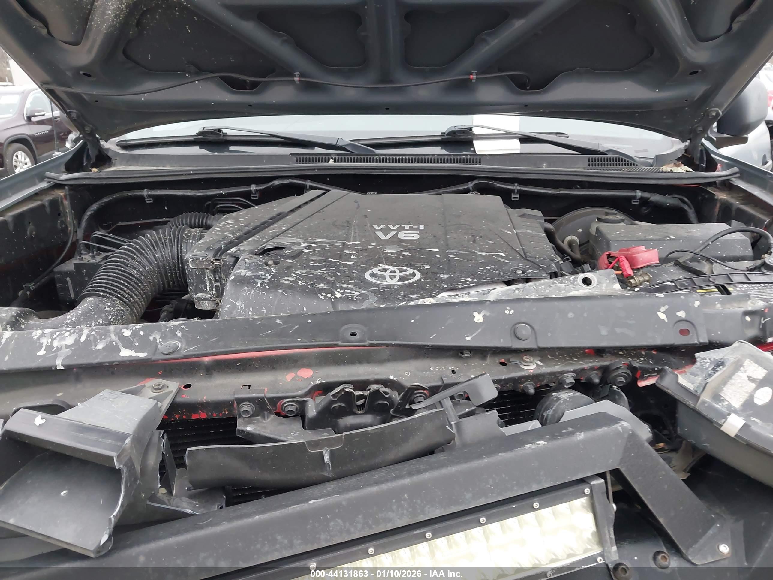TOYOTA TACOMA image 10