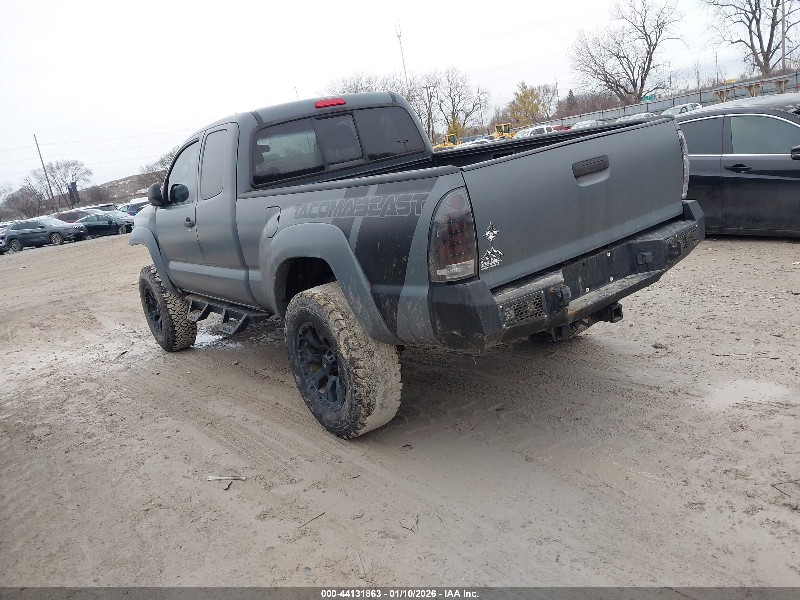 TOYOTA TACOMA image 3