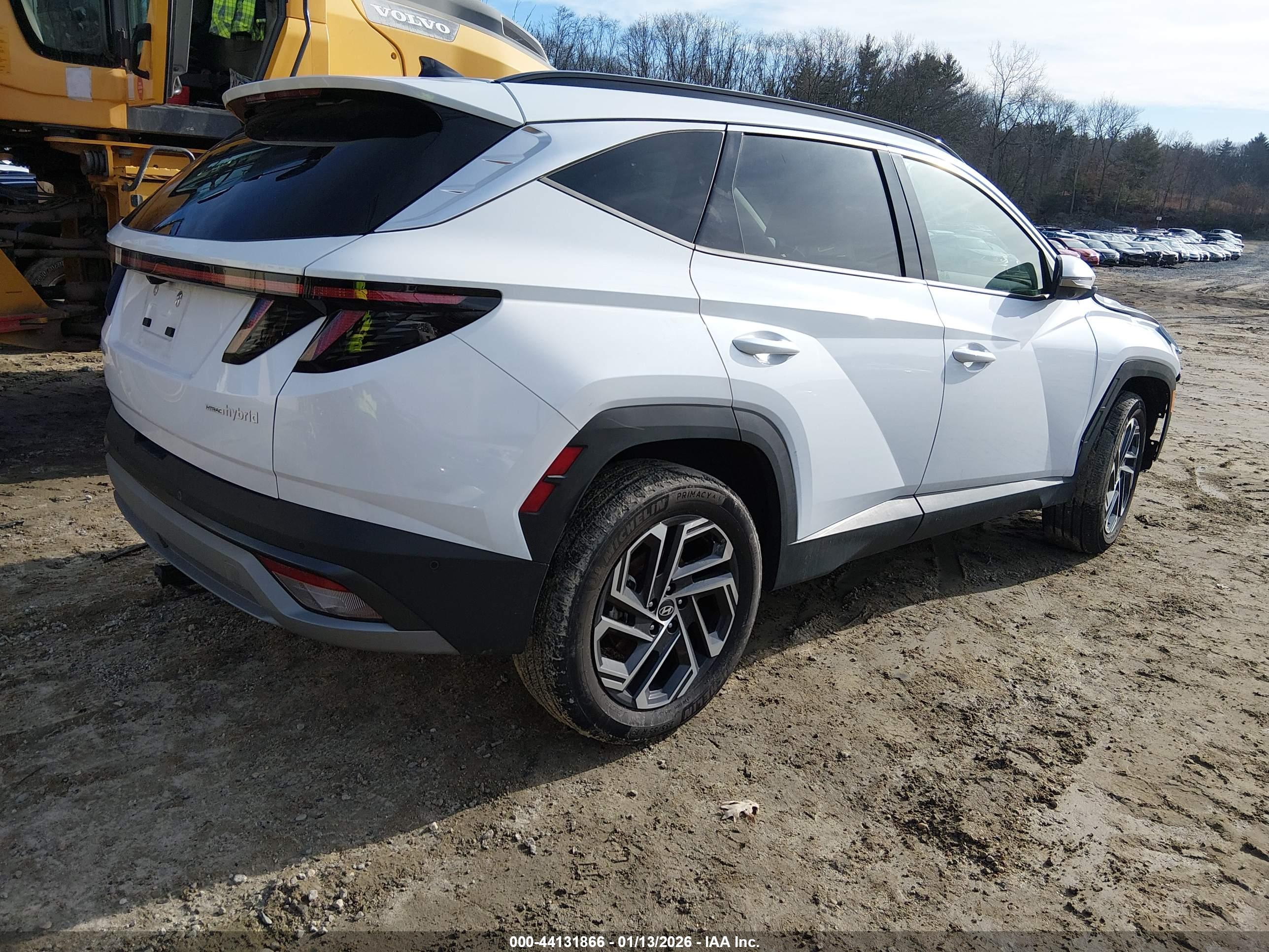 HYUNDAI TUCSON image 4