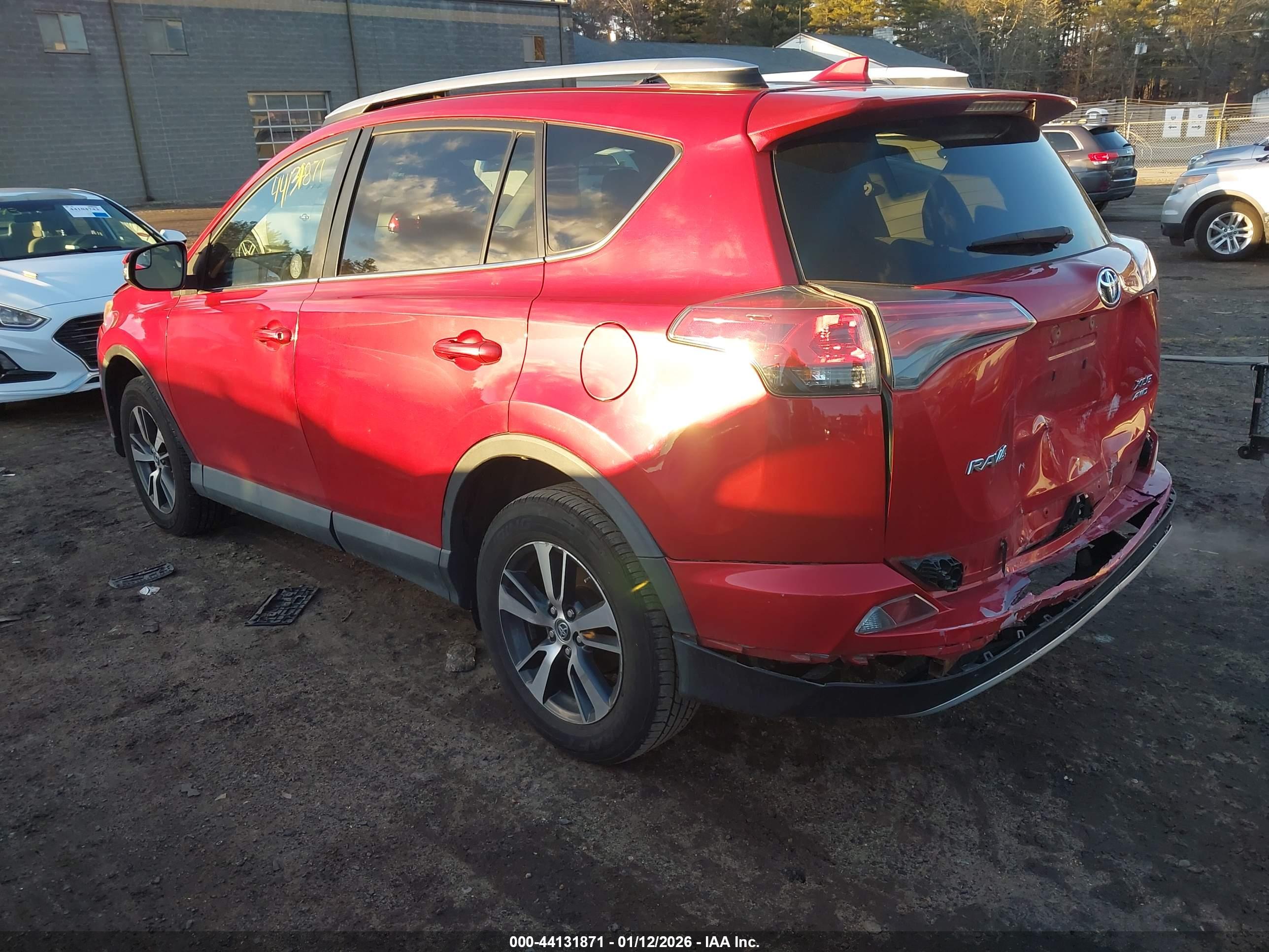 TOYOTA RAV4 image 3