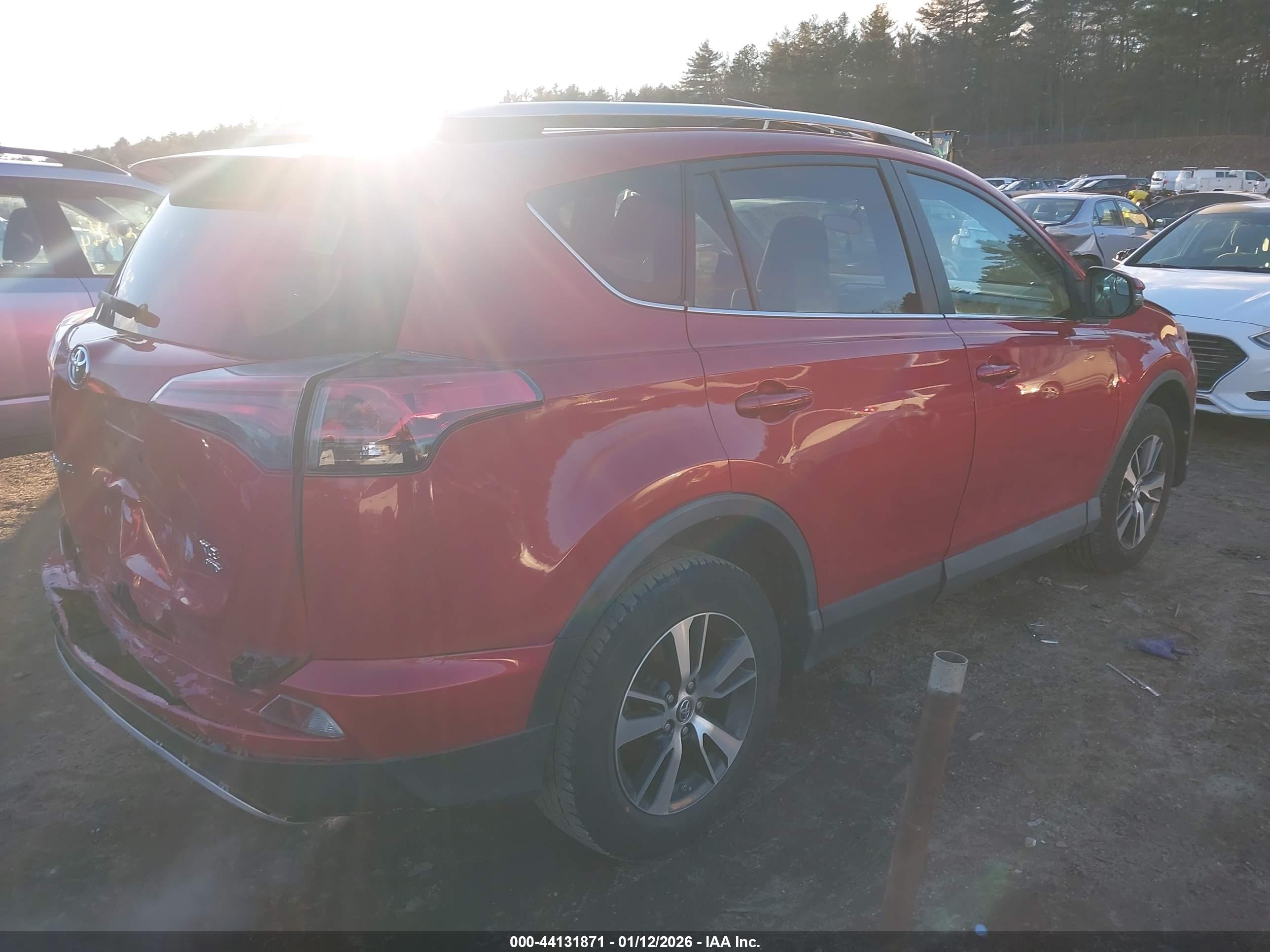 TOYOTA RAV4 image 4
