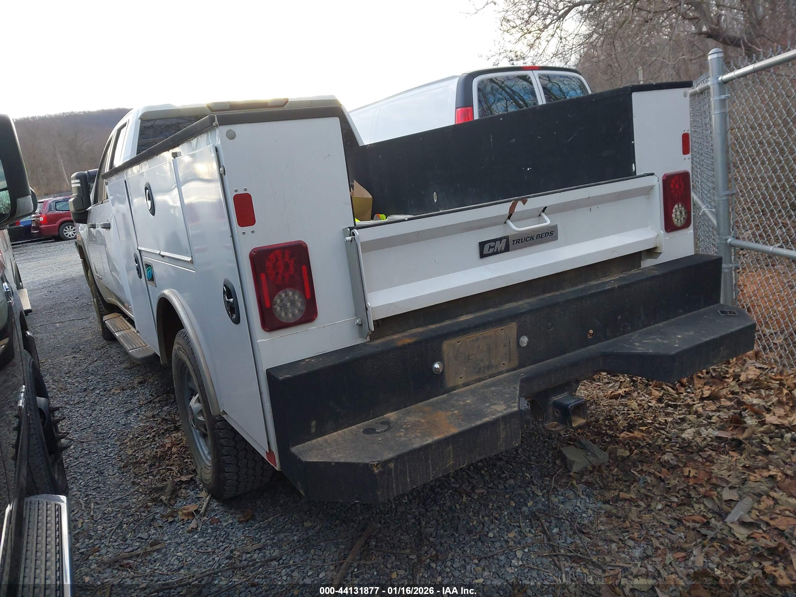 GMC SIERRA image 3